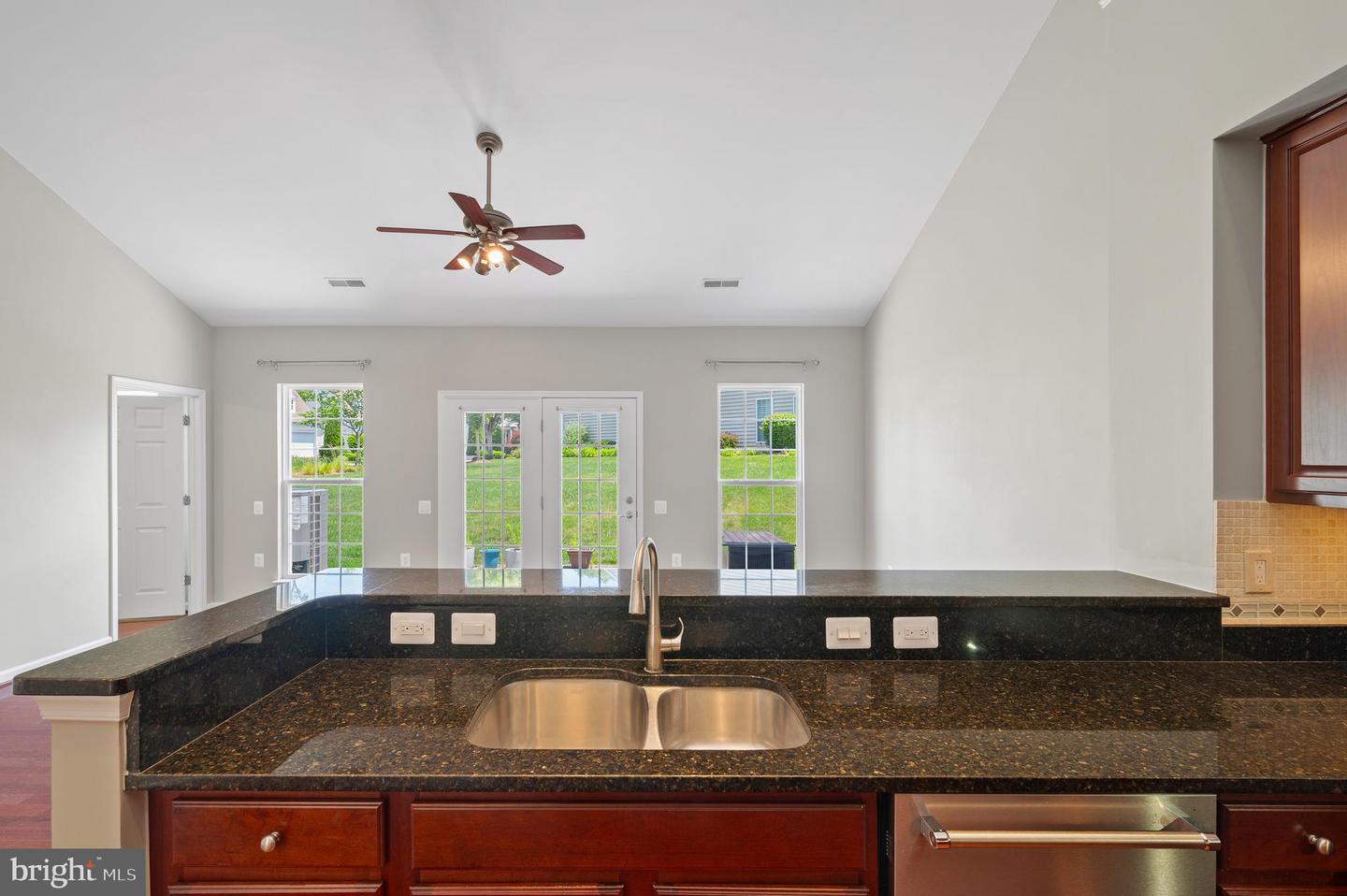 20396 OYSTER REEF PL, ASHBURN, Virginia 20147, 3 Bedrooms Bedrooms, ,3 BathroomsBathrooms,Residential,For sale,20396 OYSTER REEF PL,VALO2091946 MLS # VALO2091946