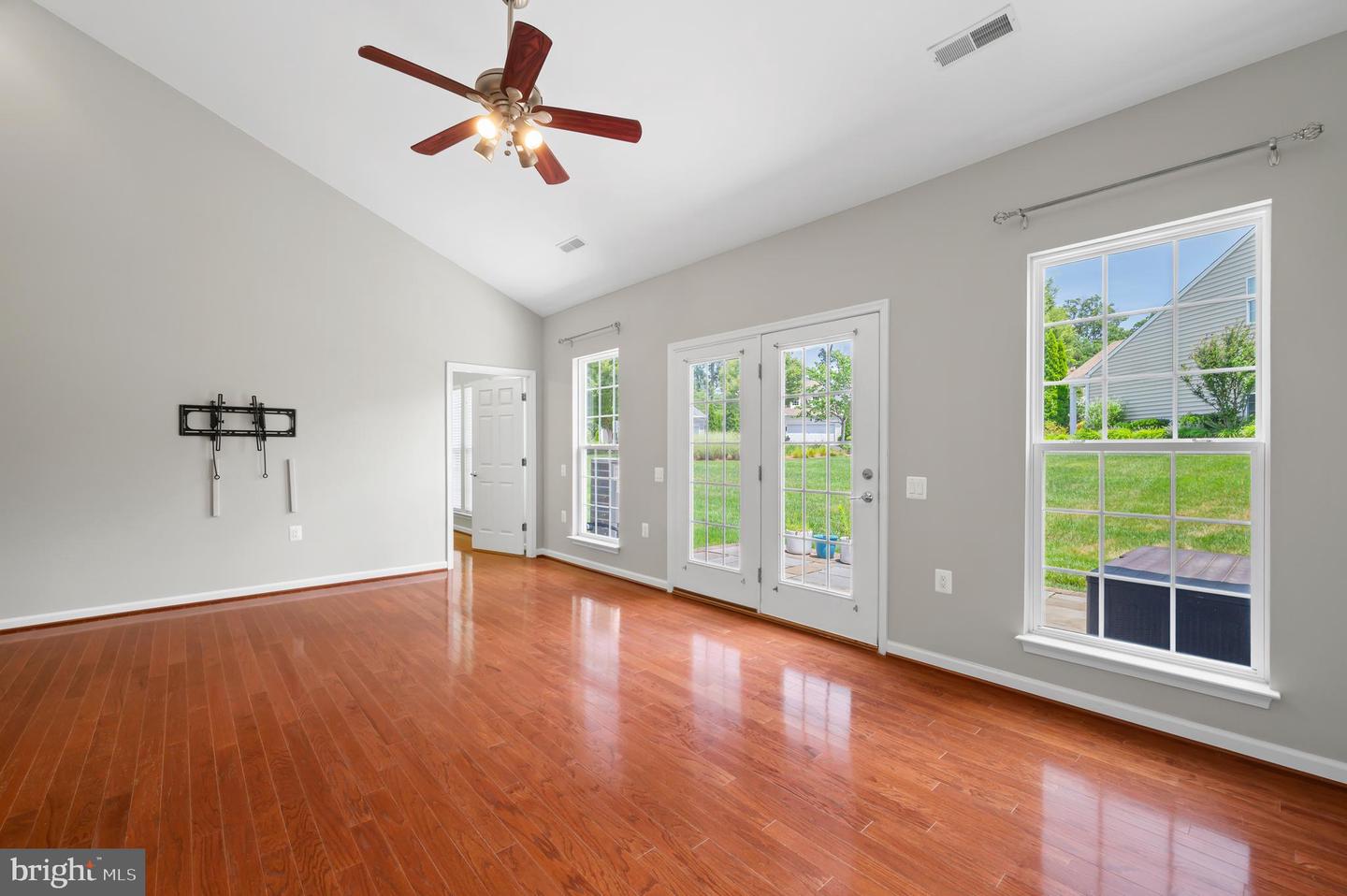 20396 OYSTER REEF PL, ASHBURN, Virginia 20147, 3 Bedrooms Bedrooms, ,3 BathroomsBathrooms,Residential,For sale,20396 OYSTER REEF PL,VALO2091946 MLS # VALO2091946