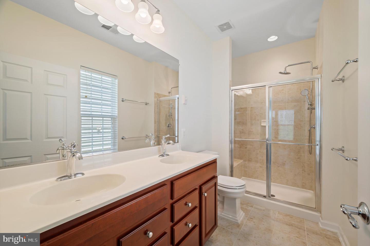 20396 OYSTER REEF PL, ASHBURN, Virginia 20147, 3 Bedrooms Bedrooms, ,3 BathroomsBathrooms,Residential,For sale,20396 OYSTER REEF PL,VALO2091946 MLS # VALO2091946
