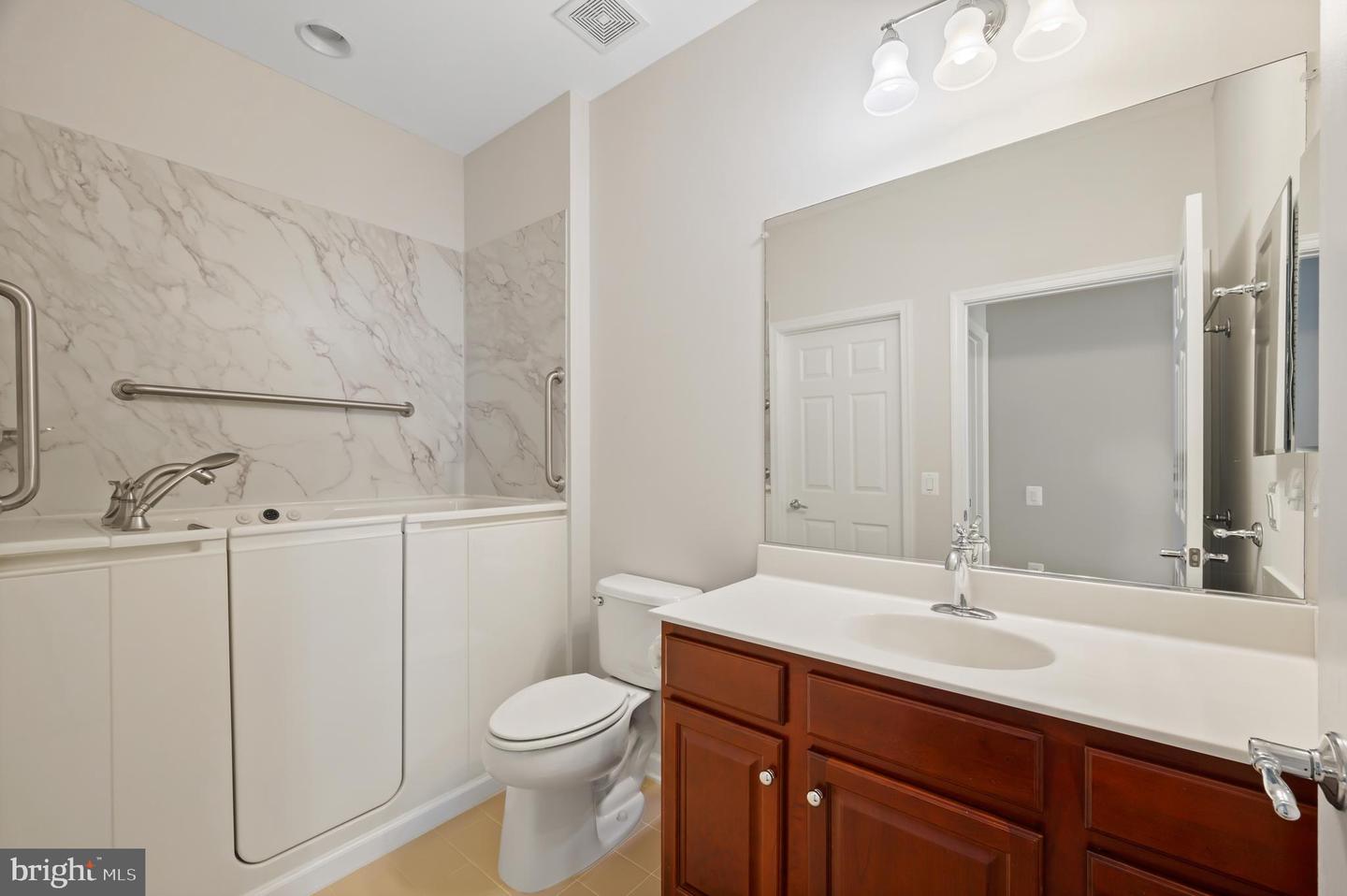 20396 OYSTER REEF PL, ASHBURN, Virginia 20147, 3 Bedrooms Bedrooms, ,3 BathroomsBathrooms,Residential,For sale,20396 OYSTER REEF PL,VALO2091946 MLS # VALO2091946