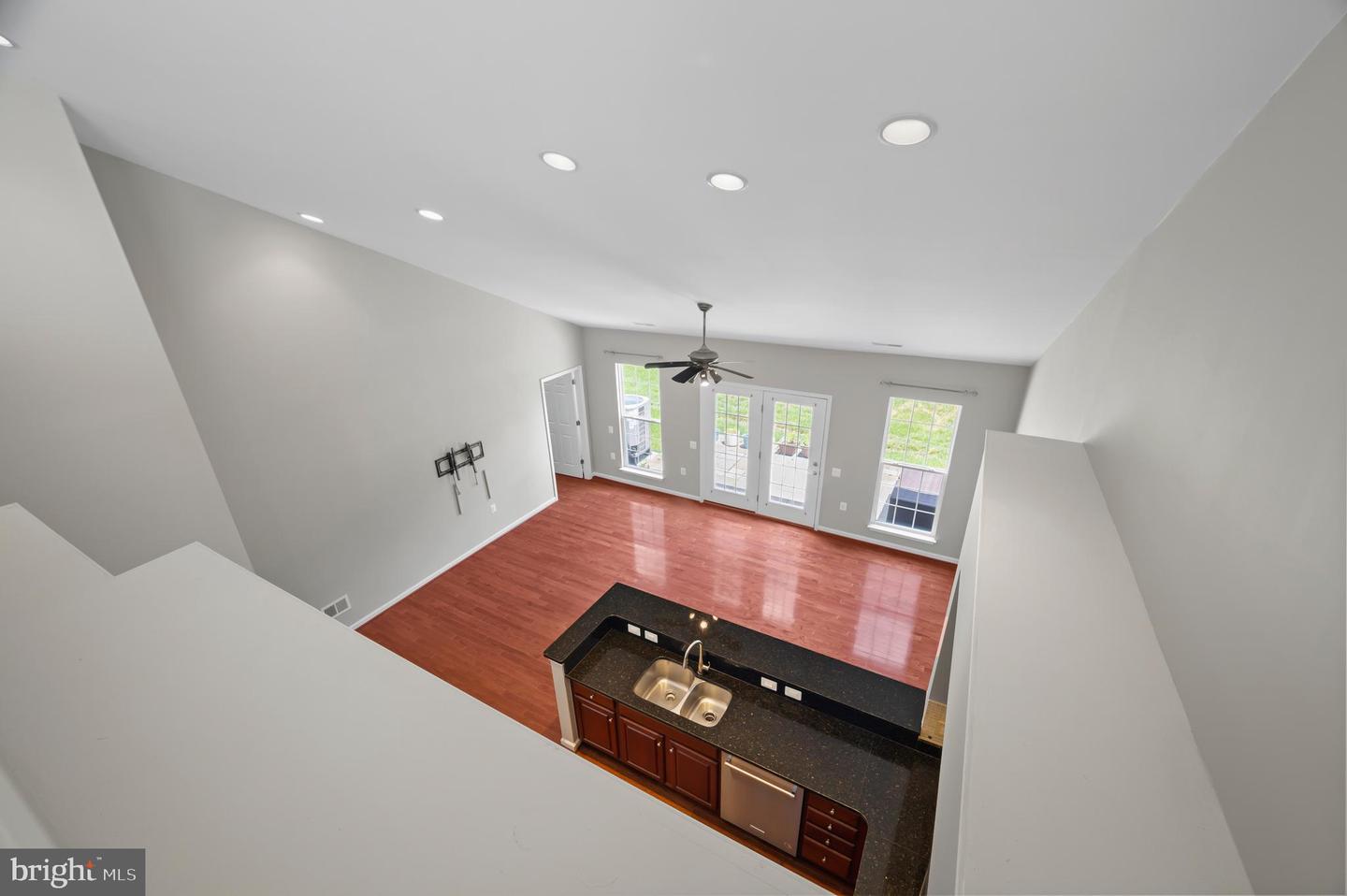 20396 OYSTER REEF PL, ASHBURN, Virginia 20147, 3 Bedrooms Bedrooms, ,3 BathroomsBathrooms,Residential,For sale,20396 OYSTER REEF PL,VALO2091946 MLS # VALO2091946