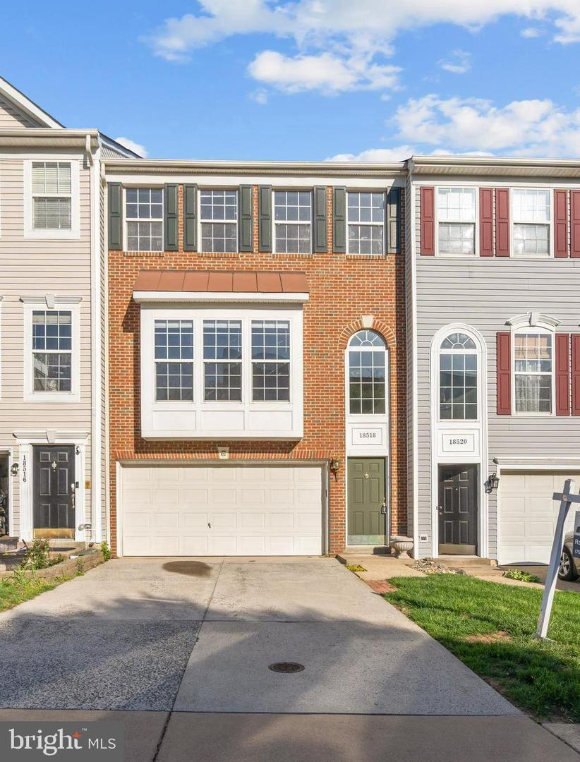 18518 SIERRA SPRINGS SQ, LEESBURG, Virginia 20176, 3 Bedrooms Bedrooms, ,2 BathroomsBathrooms,Residential,For sale,18518 SIERRA SPRINGS SQ,VALO2092716 MLS # VALO2092716