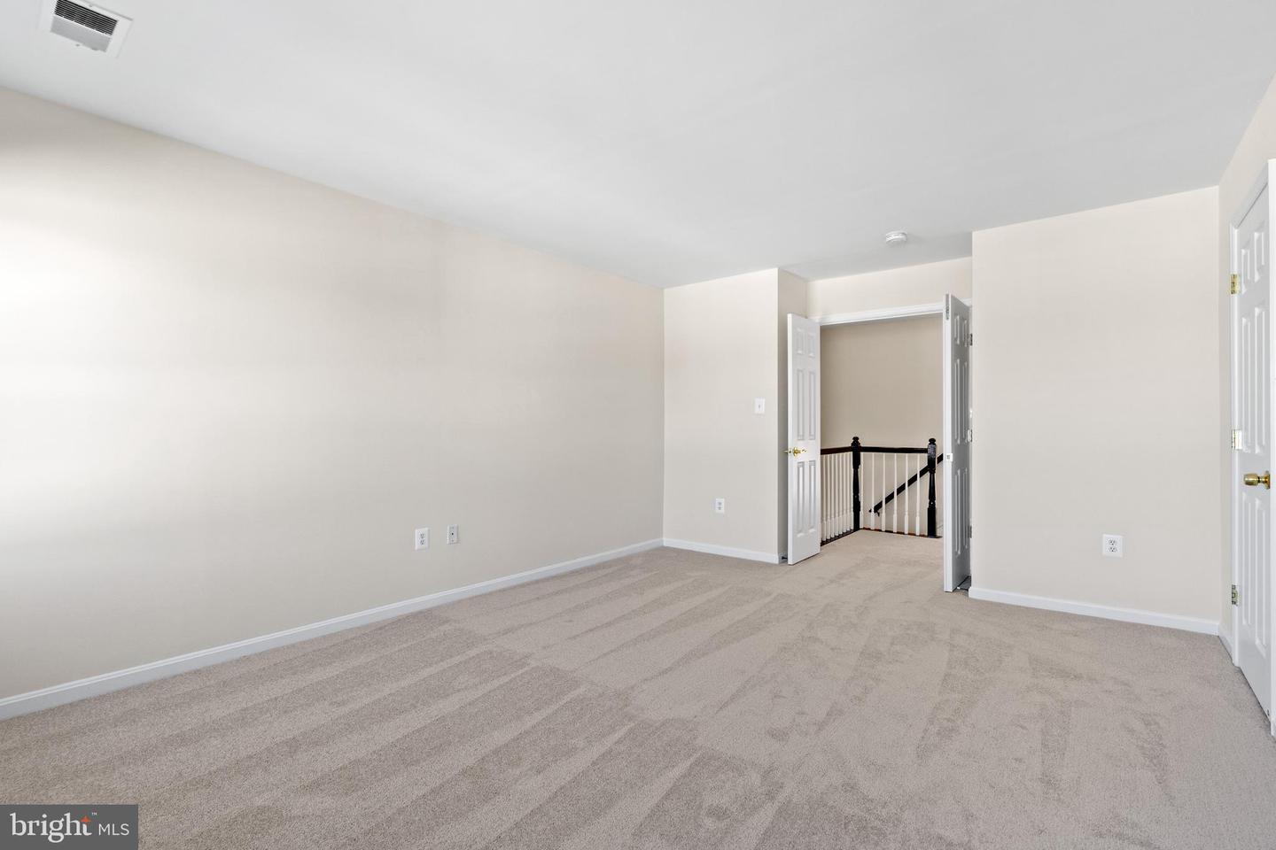 18518 SIERRA SPRINGS SQ, LEESBURG, Virginia 20176, 3 Bedrooms Bedrooms, ,2 BathroomsBathrooms,Residential,For sale,18518 SIERRA SPRINGS SQ,VALO2092716 MLS # VALO2092716