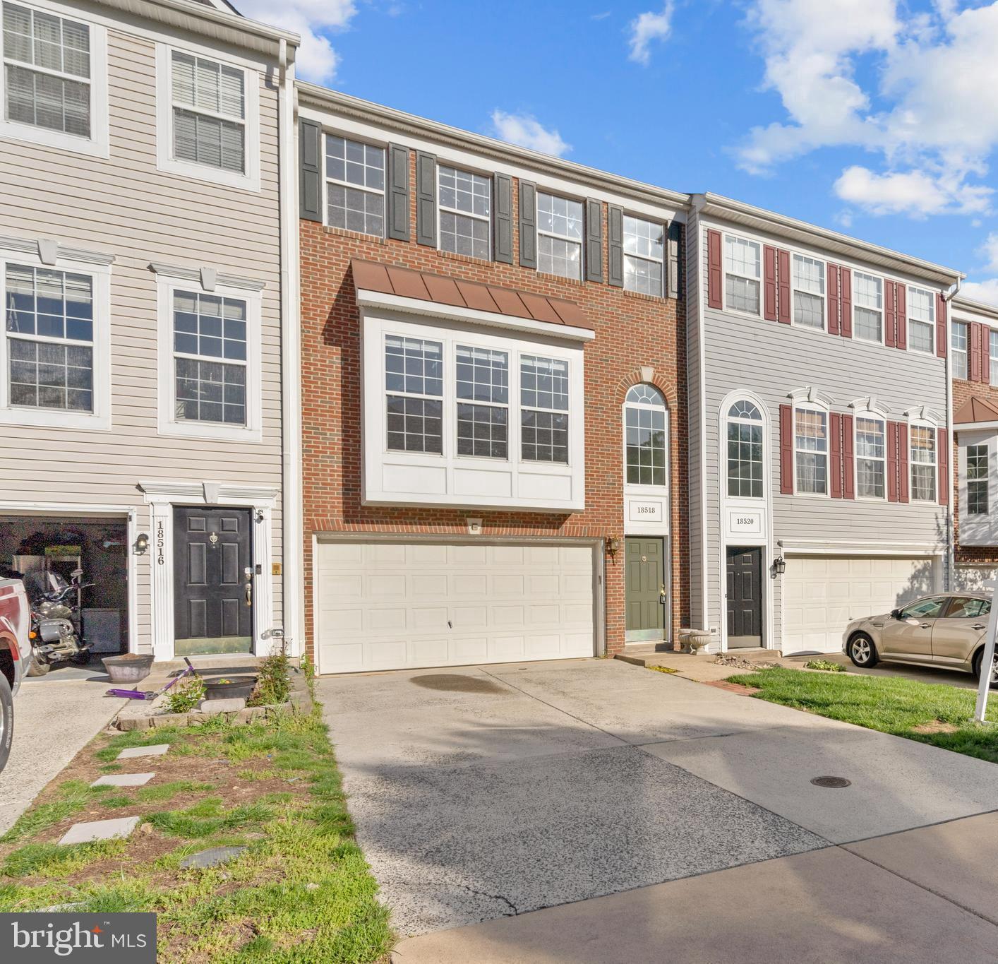 18518 SIERRA SPRINGS SQ, LEESBURG, Virginia 20176, 3 Bedrooms Bedrooms, ,2 BathroomsBathrooms,Residential,For sale,18518 SIERRA SPRINGS SQ,VALO2092716 MLS # VALO2092716