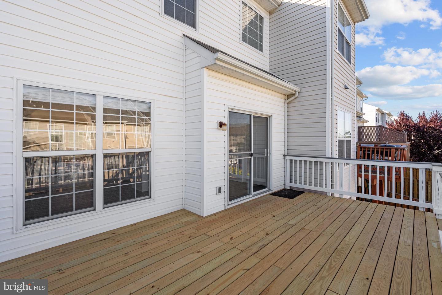 18518 SIERRA SPRINGS SQ, LEESBURG, Virginia 20176, 3 Bedrooms Bedrooms, ,2 BathroomsBathrooms,Residential,For sale,18518 SIERRA SPRINGS SQ,VALO2092716 MLS # VALO2092716