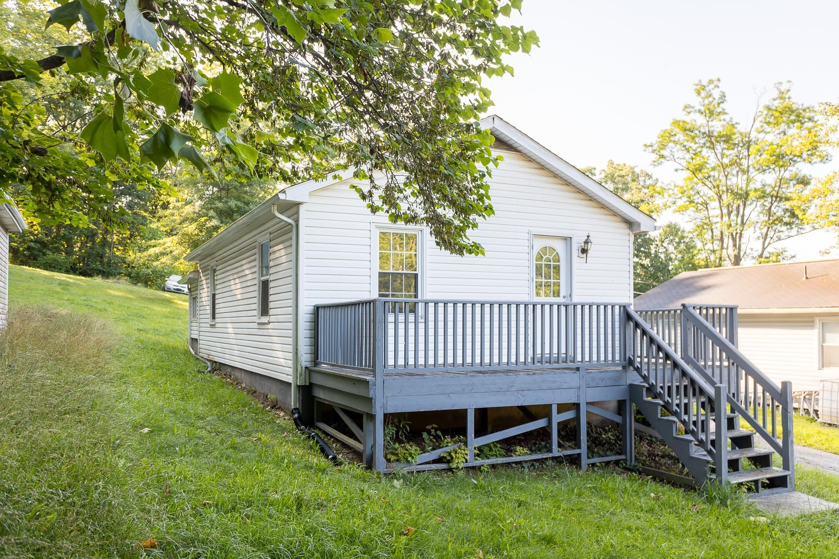 99 SHARP HILL LN, HINTON, Virginia 22831, 2 Bedrooms Bedrooms, ,1 BathroomBathrooms,Residential,99 SHARP HILL LN,666067 MLS # 666067