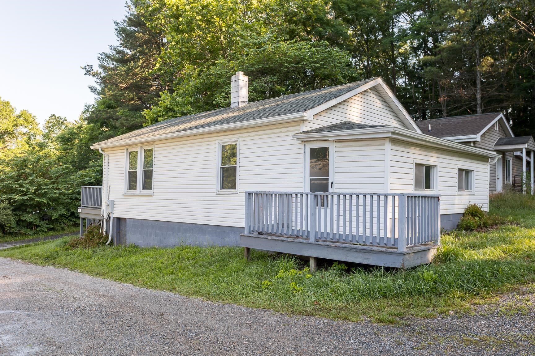 99 SHARP HILL LN, HINTON, Virginia 22831, 2 Bedrooms Bedrooms, ,1 BathroomBathrooms,Residential,99 SHARP HILL LN,666067 MLS # 666067