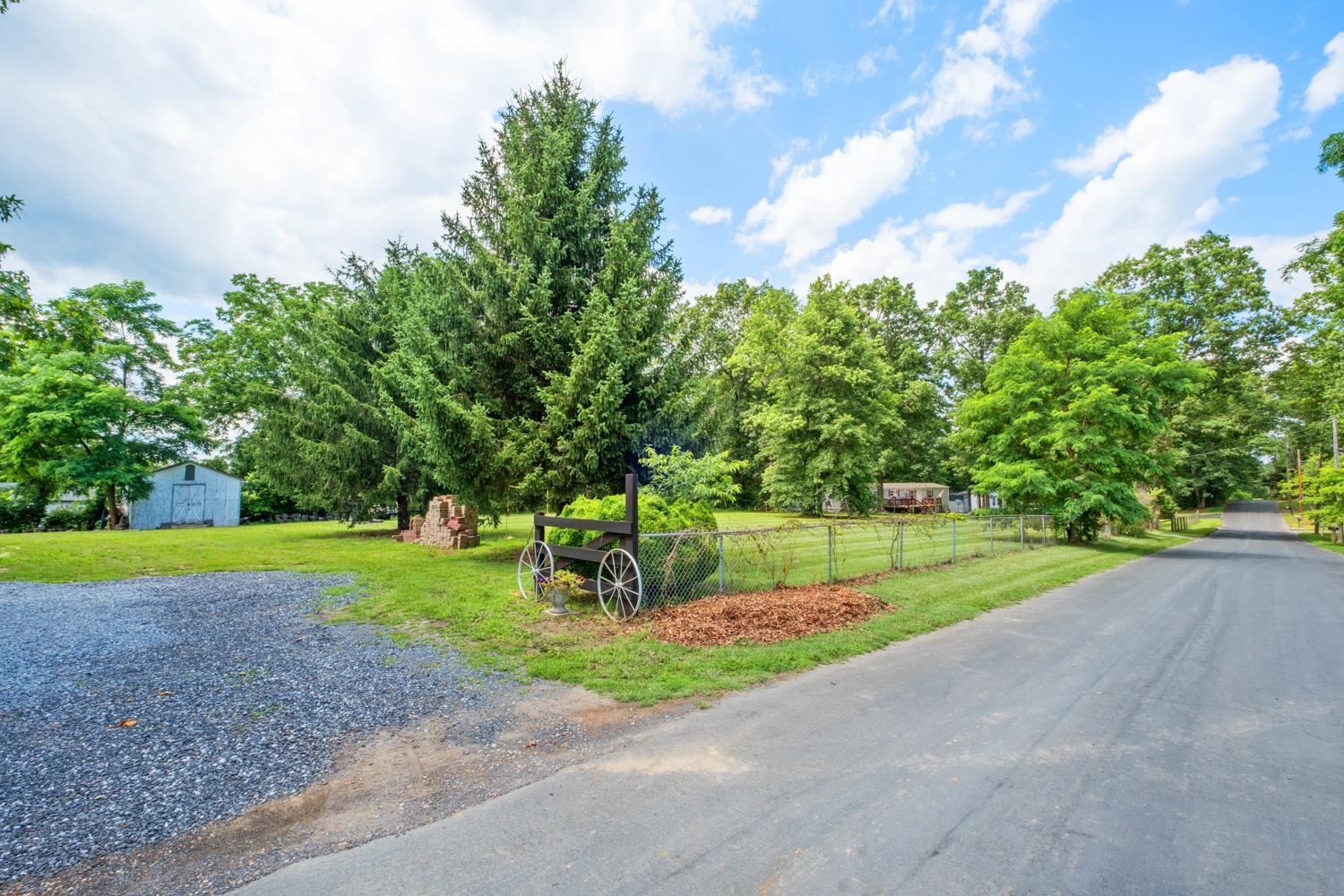 860 MARYLAND AVE, WAYNESBORO, Virginia 22980, 3 Bedrooms Bedrooms, ,2 BathroomsBathrooms,Residential,860 MARYLAND AVE,666071 MLS # 666071