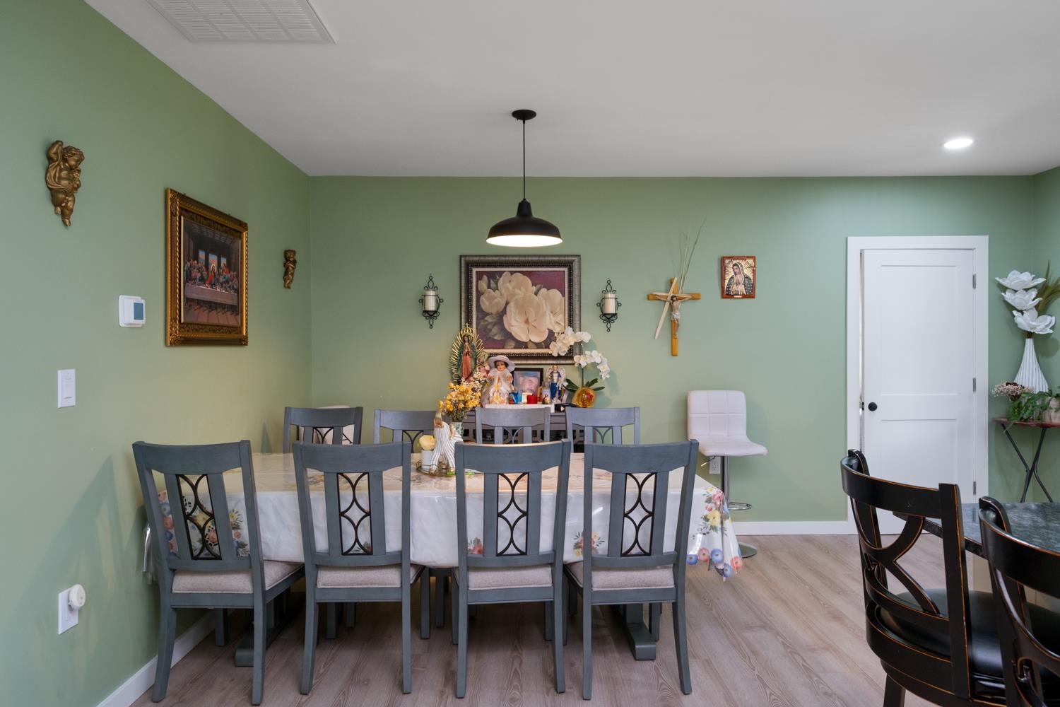 860 MARYLAND AVE, WAYNESBORO, Virginia 22980, 3 Bedrooms Bedrooms, ,2 BathroomsBathrooms,Residential,860 MARYLAND AVE,666071 MLS # 666071