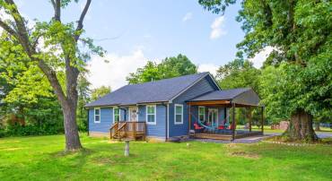 860 MARYLAND AVE, WAYNESBORO, Virginia 22980, 3 Bedrooms Bedrooms, ,2 BathroomsBathrooms,Residential,860 MARYLAND AVE,666071 MLS # 666071