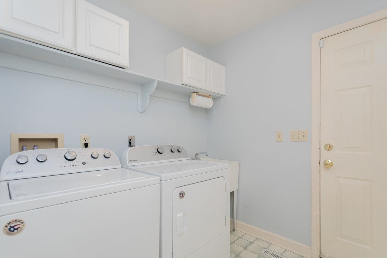 1381 BLUEWATER RD, ROCKINGHAM, Virginia 22801, 4 Bedrooms Bedrooms, ,3 BathroomsBathrooms,Residential,1381 BLUEWATER RD,666072 MLS # 666072