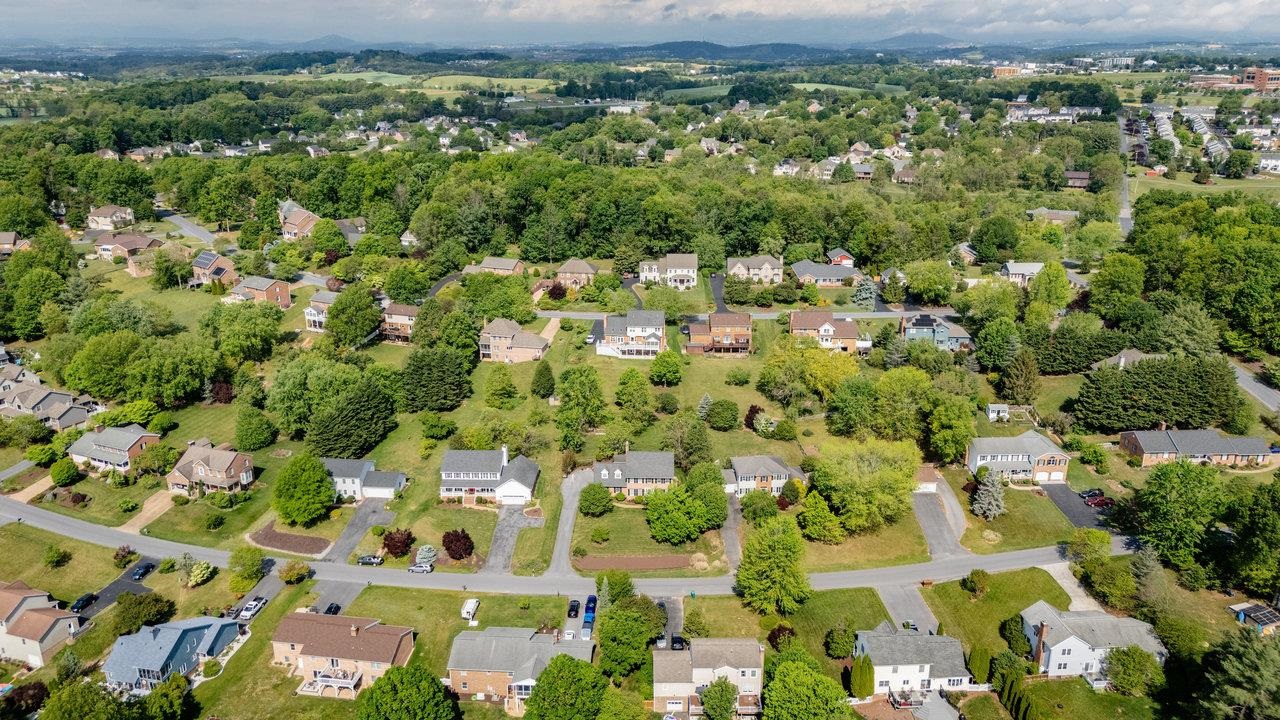 1381 BLUEWATER RD, ROCKINGHAM, Virginia 22801, 4 Bedrooms Bedrooms, ,3 BathroomsBathrooms,Residential,1381 BLUEWATER RD,666072 MLS # 666072