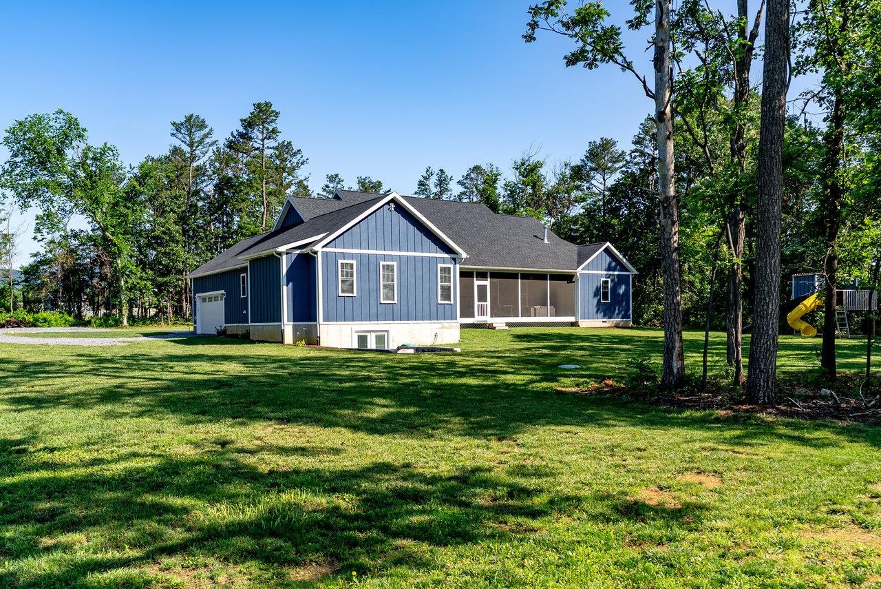 1045 DAVE BERRY RD, MCGAHEYSVILLE, Virginia 22840, 3 Bedrooms Bedrooms, ,3 BathroomsBathrooms,Residential,1045 DAVE BERRY RD,666073 MLS # 666073