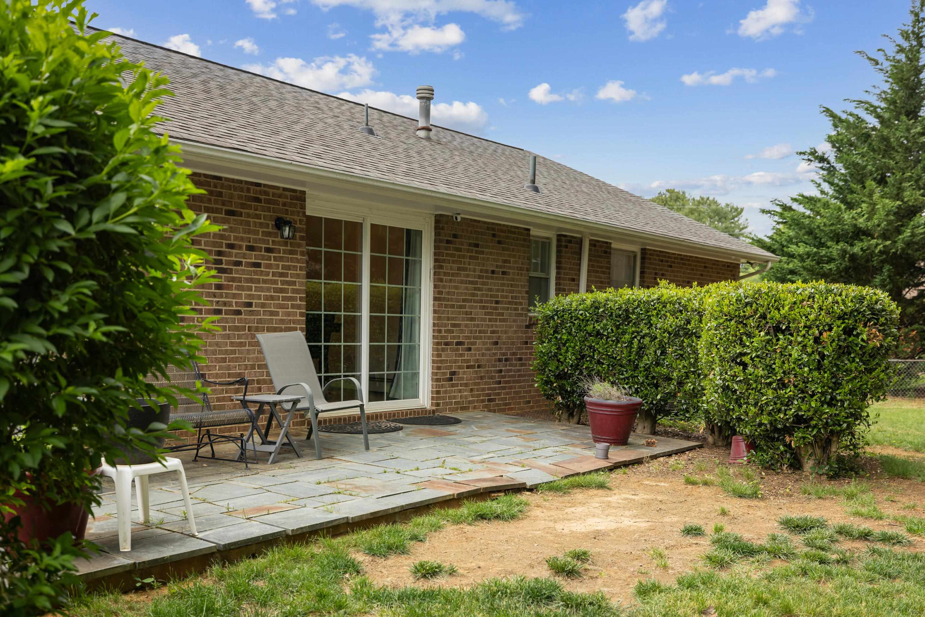 708 WOODSIDE LN, WAYNESBORO, Virginia 22980, 3 Bedrooms Bedrooms, ,2 BathroomsBathrooms,Residential,708 WOODSIDE LN,666074 MLS # 666074