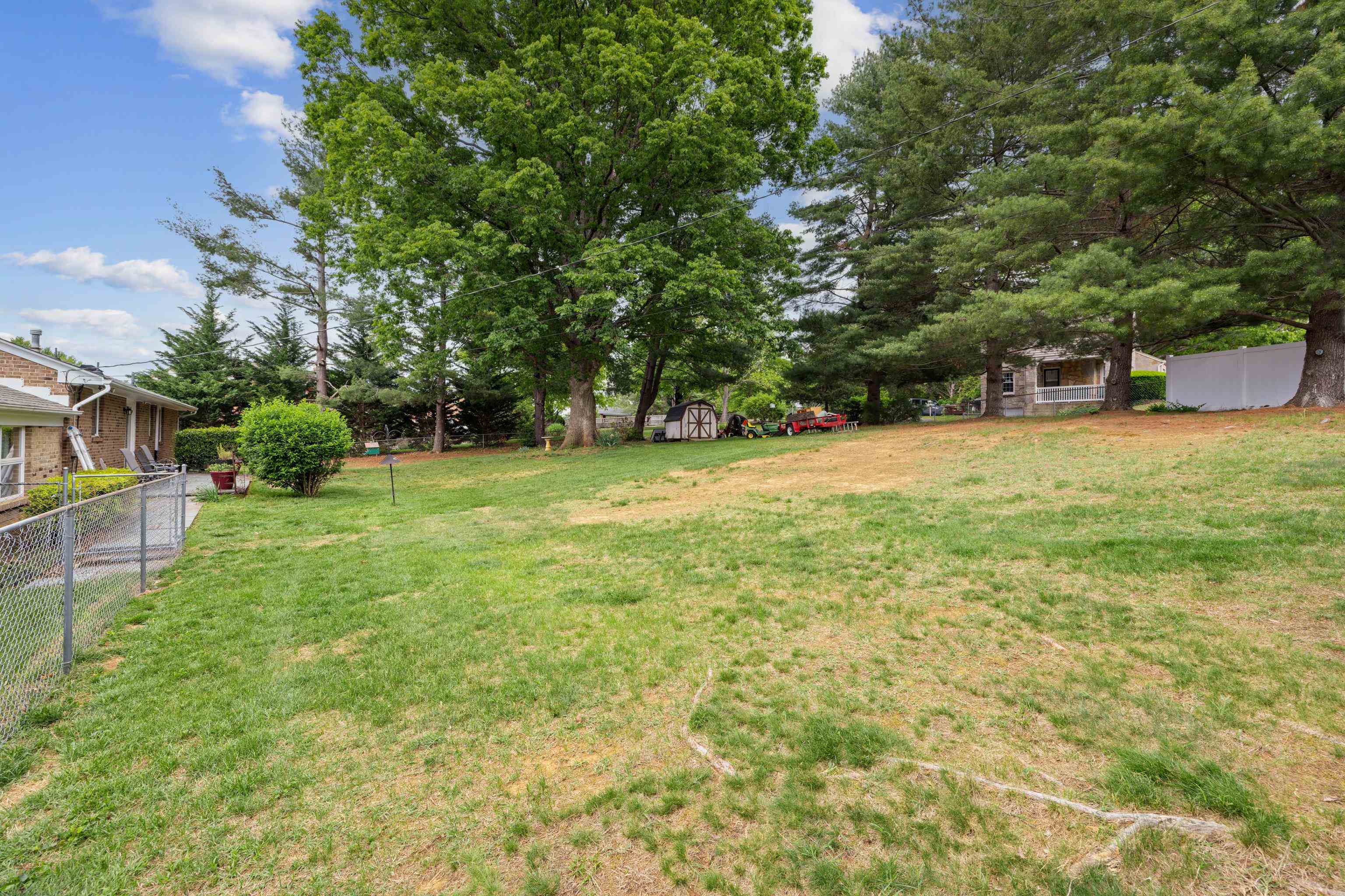 708 WOODSIDE LN, WAYNESBORO, Virginia 22980, 3 Bedrooms Bedrooms, ,2 BathroomsBathrooms,Residential,708 WOODSIDE LN,666074 MLS # 666074