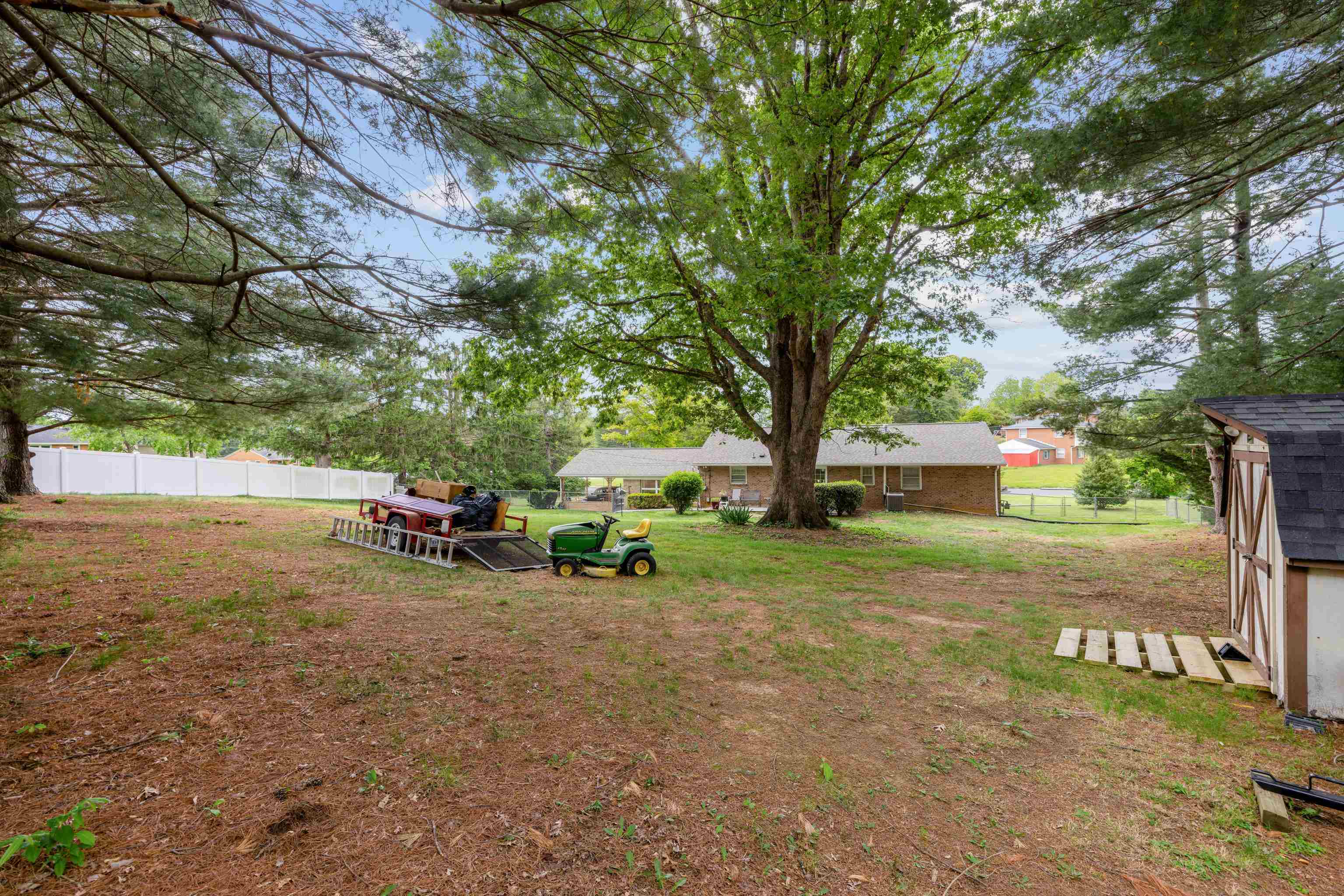 708 WOODSIDE LN, WAYNESBORO, Virginia 22980, 3 Bedrooms Bedrooms, ,2 BathroomsBathrooms,Residential,708 WOODSIDE LN,666074 MLS # 666074