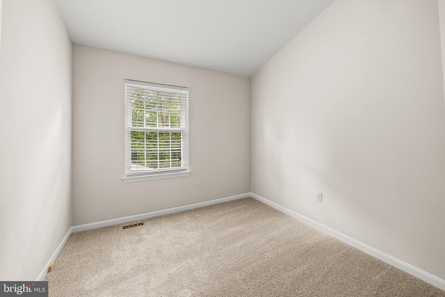 15435 BEACHWATER CT, DUMFRIES, Virginia 22025, 3 Bedrooms Bedrooms, ,2 BathroomsBathrooms,Residential,For sale,15435 BEACHWATER CT,VAPW2094410 MLS # VAPW2094410