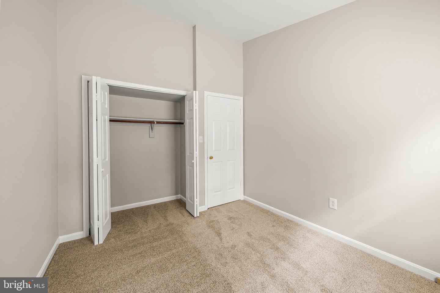 15435 BEACHWATER CT, DUMFRIES, Virginia 22025, 3 Bedrooms Bedrooms, ,2 BathroomsBathrooms,Residential,For sale,15435 BEACHWATER CT,VAPW2094410 MLS # VAPW2094410