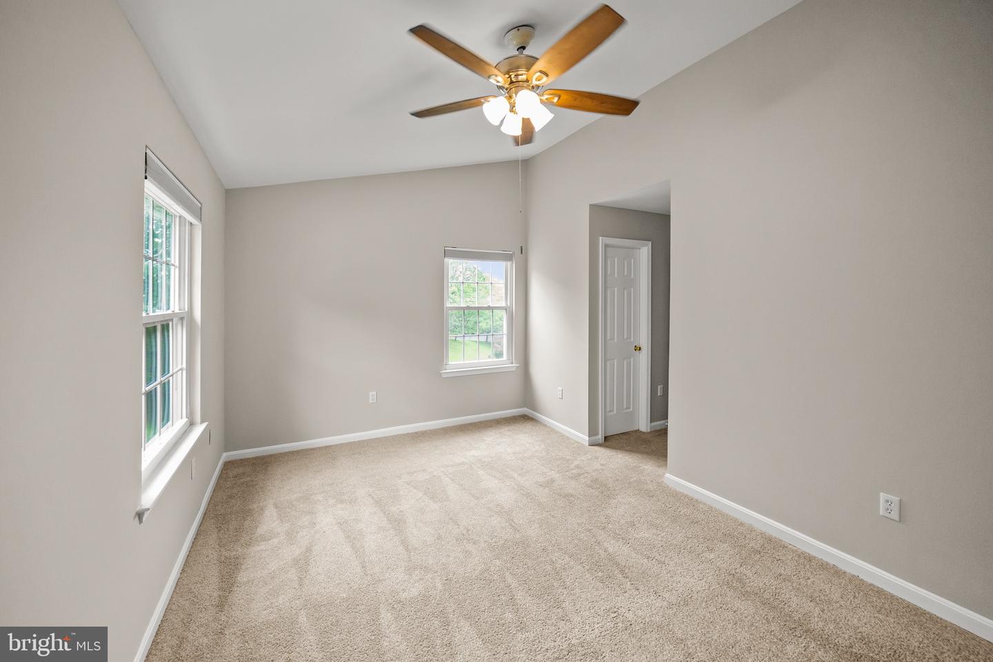 15435 BEACHWATER CT, DUMFRIES, Virginia 22025, 3 Bedrooms Bedrooms, ,2 BathroomsBathrooms,Residential,For sale,15435 BEACHWATER CT,VAPW2094410 MLS # VAPW2094410