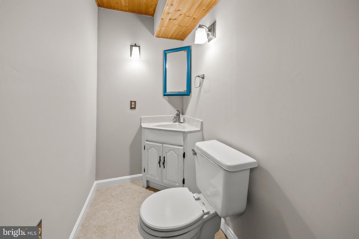 15435 BEACHWATER CT, DUMFRIES, Virginia 22025, 3 Bedrooms Bedrooms, ,2 BathroomsBathrooms,Residential,For sale,15435 BEACHWATER CT,VAPW2094410 MLS # VAPW2094410