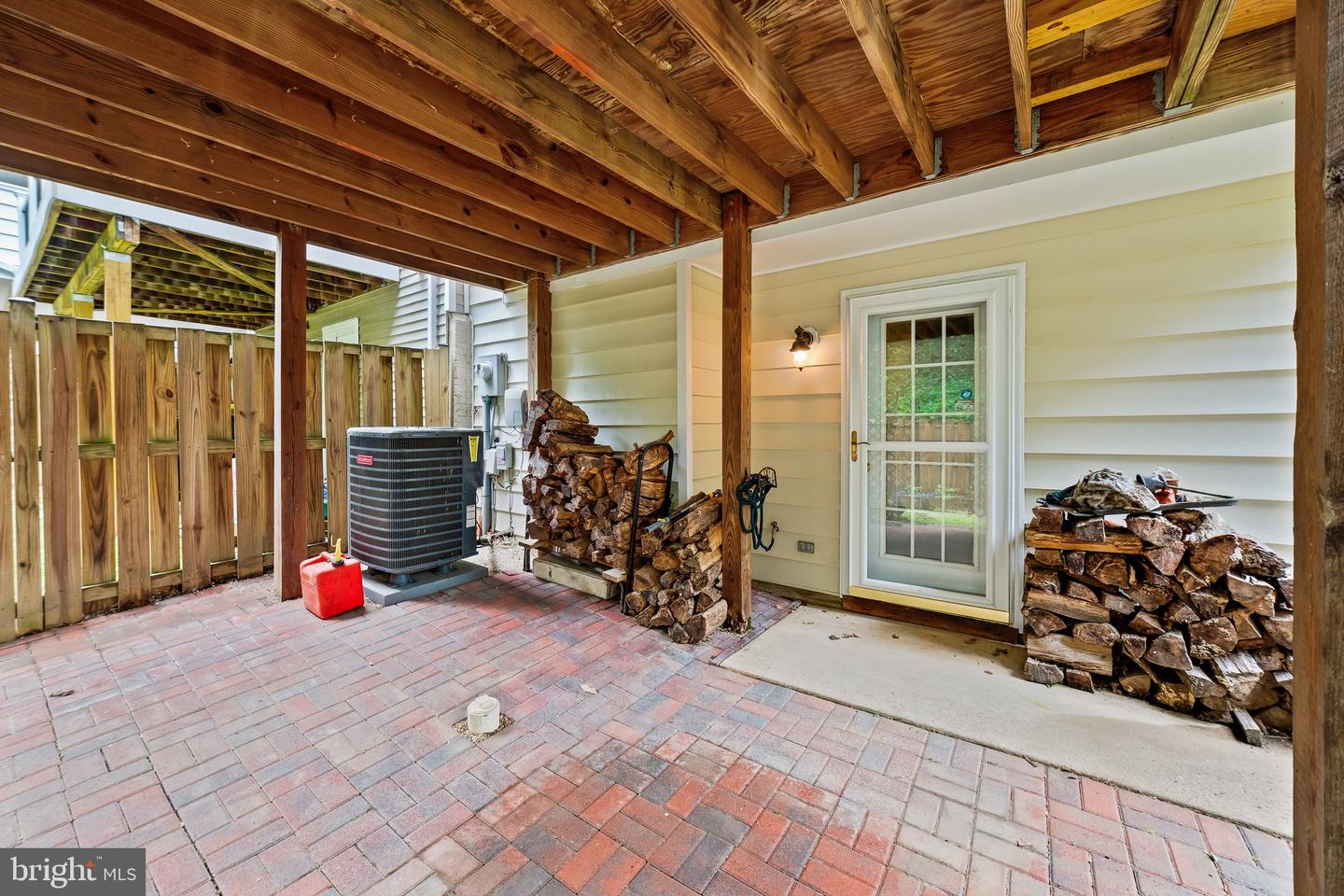 15435 BEACHWATER CT, DUMFRIES, Virginia 22025, 3 Bedrooms Bedrooms, ,2 BathroomsBathrooms,Residential,For sale,15435 BEACHWATER CT,VAPW2094410 MLS # VAPW2094410