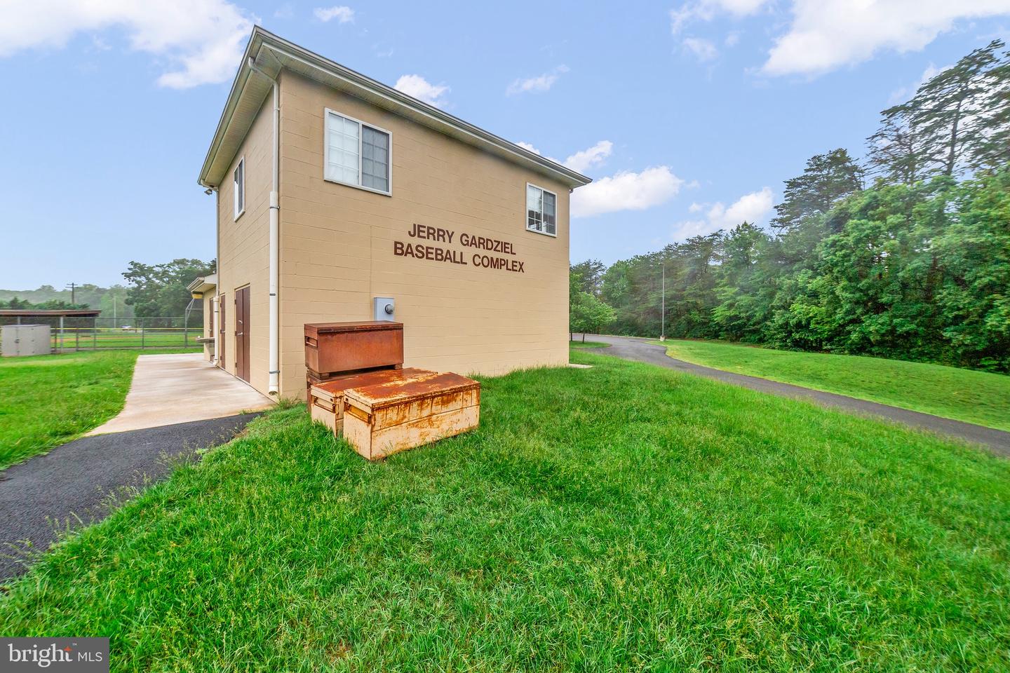 15435 BEACHWATER CT, DUMFRIES, Virginia 22025, 3 Bedrooms Bedrooms, ,2 BathroomsBathrooms,Residential,For sale,15435 BEACHWATER CT,VAPW2094410 MLS # VAPW2094410
