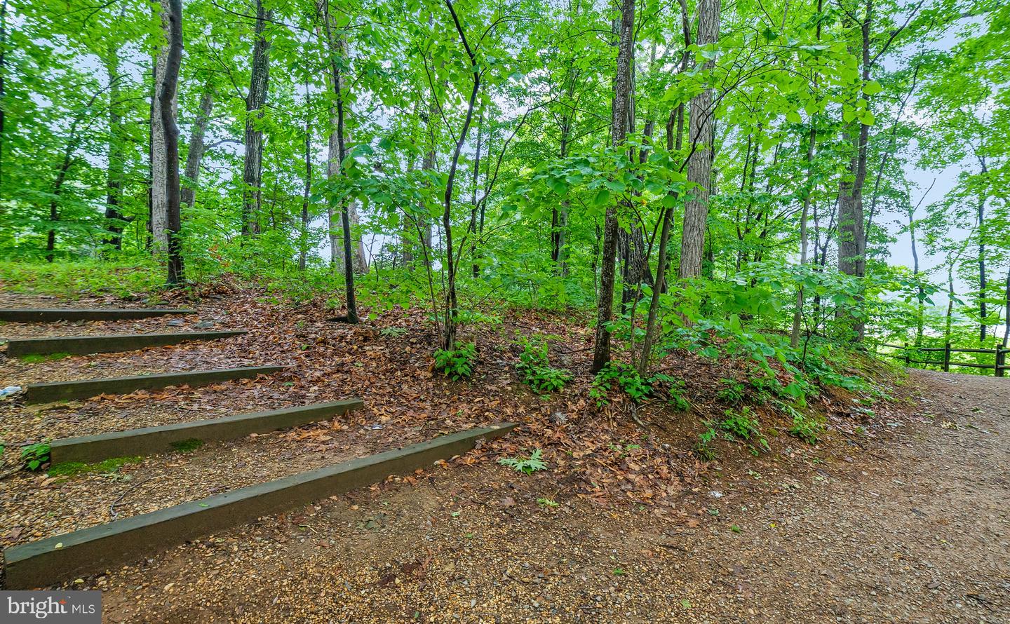 15435 BEACHWATER CT, DUMFRIES, Virginia 22025, 3 Bedrooms Bedrooms, ,2 BathroomsBathrooms,Residential,For sale,15435 BEACHWATER CT,VAPW2094410 MLS # VAPW2094410
