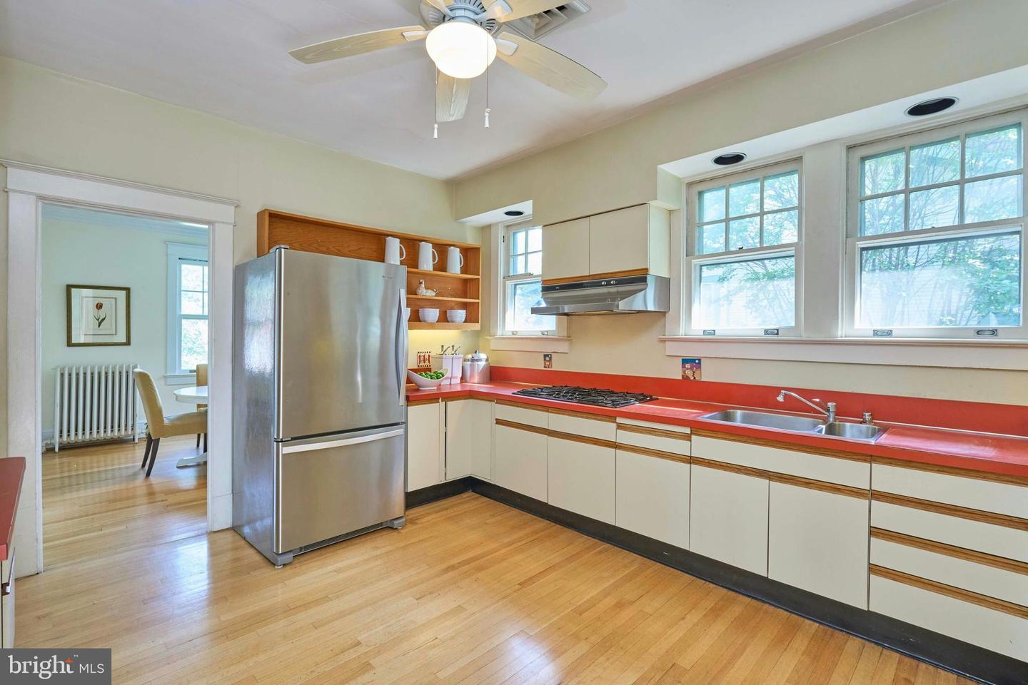 3406 3RD ST N, ARLINGTON, Virginia 22201, 5 Bedrooms Bedrooms, ,3 BathroomsBathrooms,Residential,For sale,3406 3RD ST N,VAAR2057426 MLS # VAAR2057426