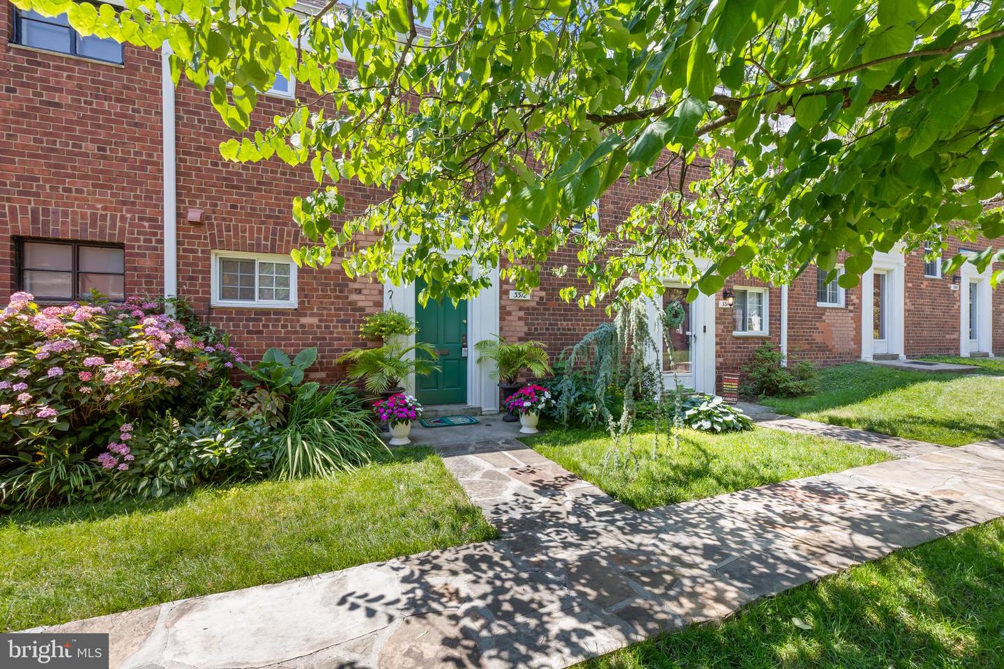 3312 MARTHA CUSTIS DR, ALEXANDRIA, Virginia 22302, 1 Bedroom Bedrooms, ,1 BathroomBathrooms,Residential,For sale,3312 MARTHA CUSTIS DR,VAAX2045504 MLS # VAAX2045504