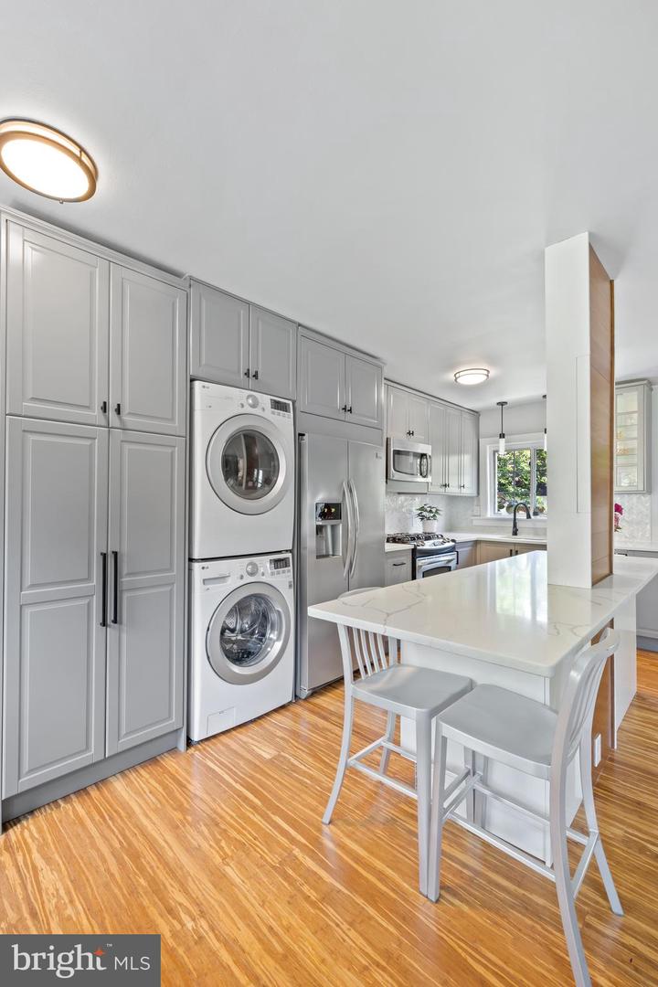 3312 MARTHA CUSTIS DR, ALEXANDRIA, Virginia 22302, 1 Bedroom Bedrooms, ,1 BathroomBathrooms,Residential,For sale,3312 MARTHA CUSTIS DR,VAAX2045504 MLS # VAAX2045504