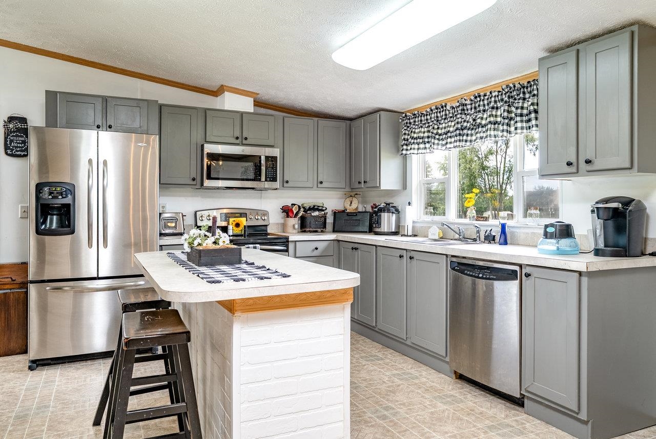 3930 WILLIAMS LN, ELKTON, Virginia 22827, 3 Bedrooms Bedrooms, ,2 BathroomsBathrooms,Residential,3930 WILLIAMS LN,666076 MLS # 666076