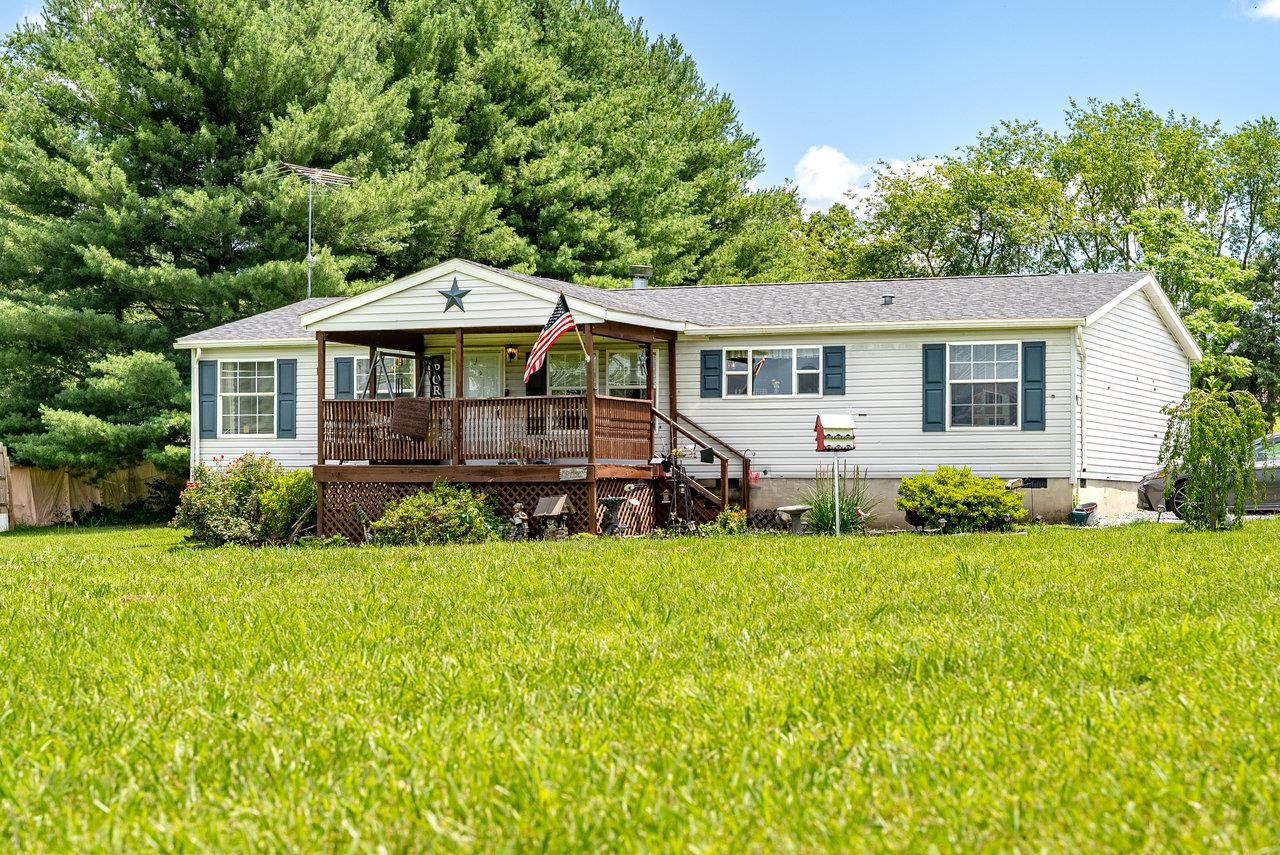 3930 WILLIAMS LN, ELKTON, Virginia 22827, 3 Bedrooms Bedrooms, ,2 BathroomsBathrooms,Residential,3930 WILLIAMS LN,666076 MLS # 666076