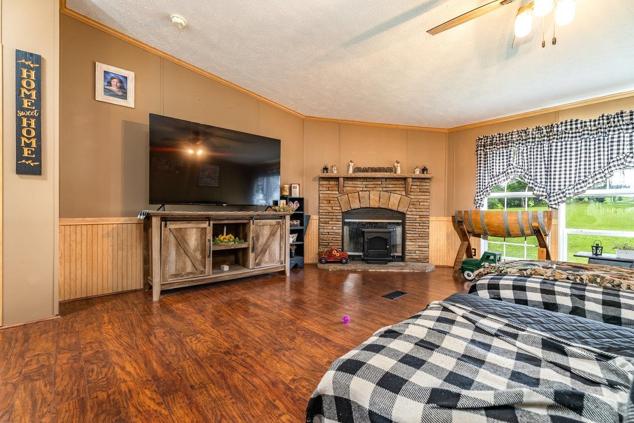 3930 WILLIAMS LN, ELKTON, Virginia 22827, 3 Bedrooms Bedrooms, ,2 BathroomsBathrooms,Residential,3930 WILLIAMS LN,666076 MLS # 666076