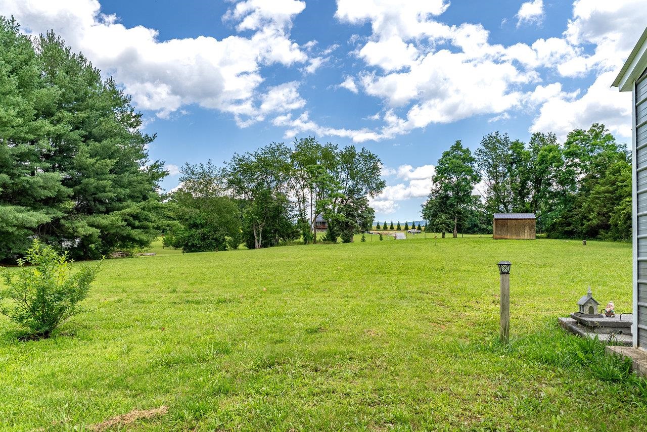 3930 WILLIAMS LN, ELKTON, Virginia 22827, 3 Bedrooms Bedrooms, ,2 BathroomsBathrooms,Residential,3930 WILLIAMS LN,666076 MLS # 666076