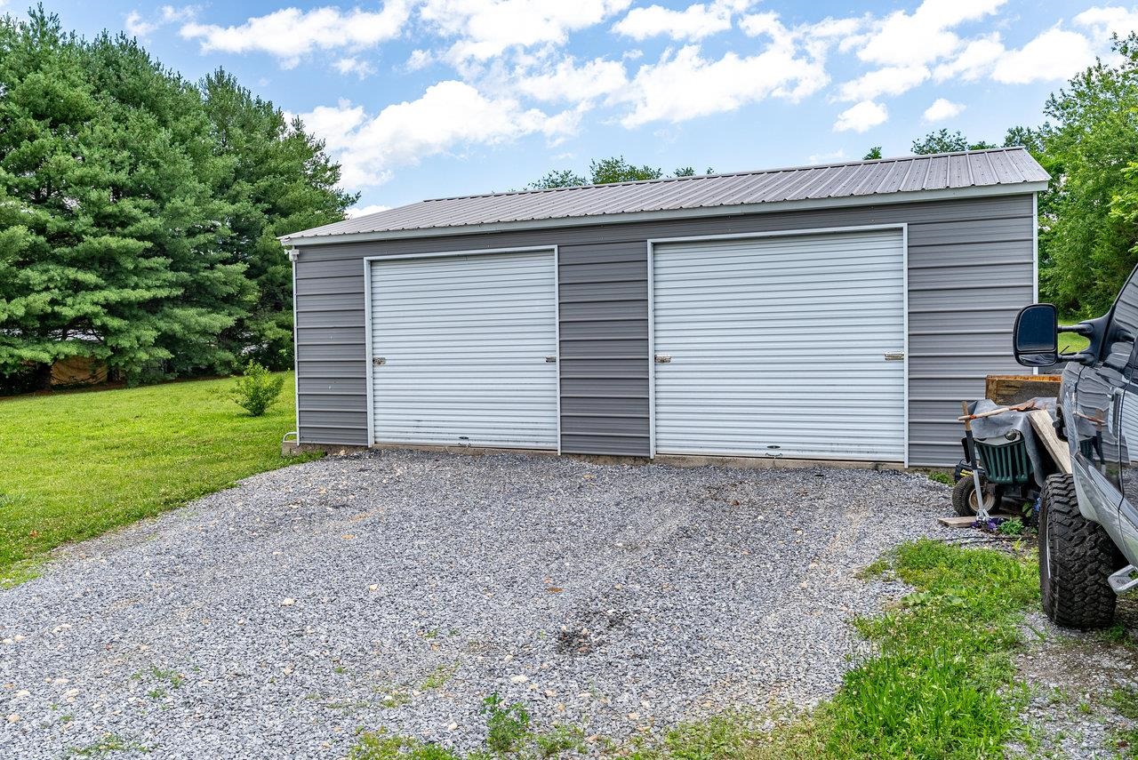 3930 WILLIAMS LN, ELKTON, Virginia 22827, 3 Bedrooms Bedrooms, ,2 BathroomsBathrooms,Residential,3930 WILLIAMS LN,666076 MLS # 666076