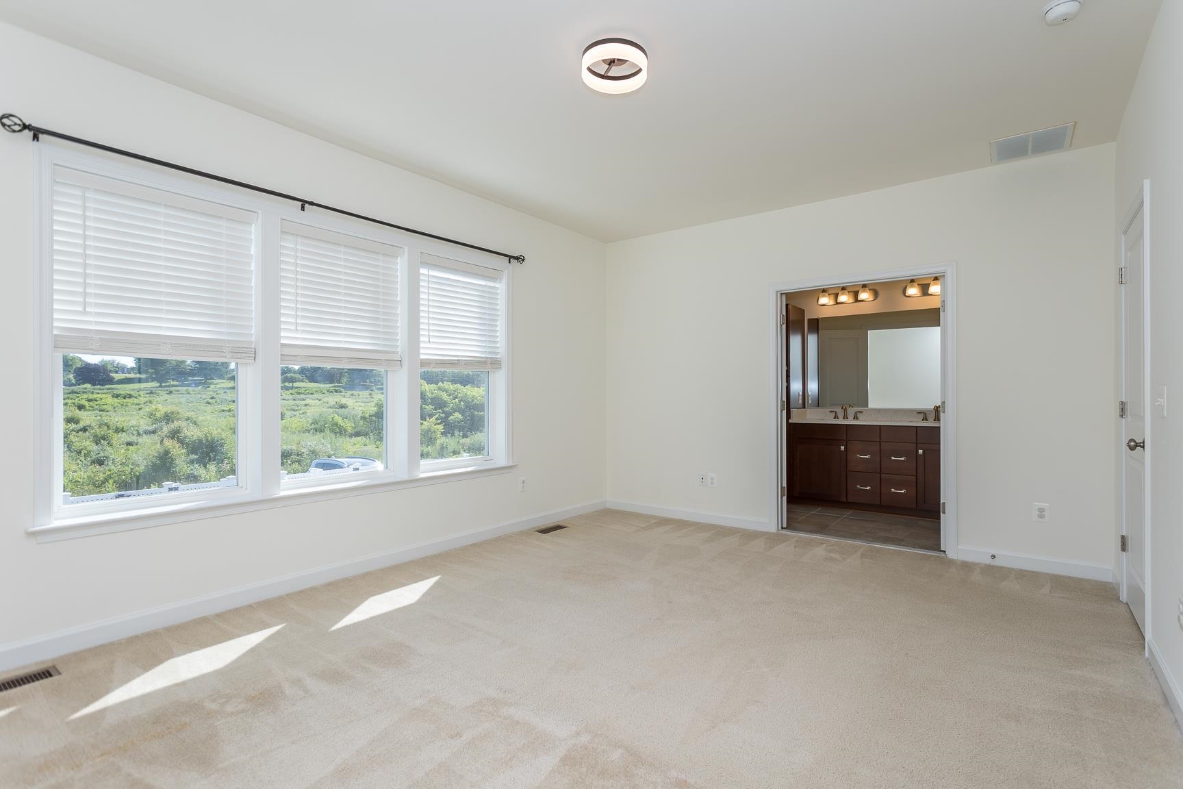 3267 BATTERY PARK PL, ROCKINGHAM, Virginia 22801, 3 Bedrooms Bedrooms, ,2 BathroomsBathrooms,Residential,3267 BATTERY PARK PL,666077 MLS # 666077