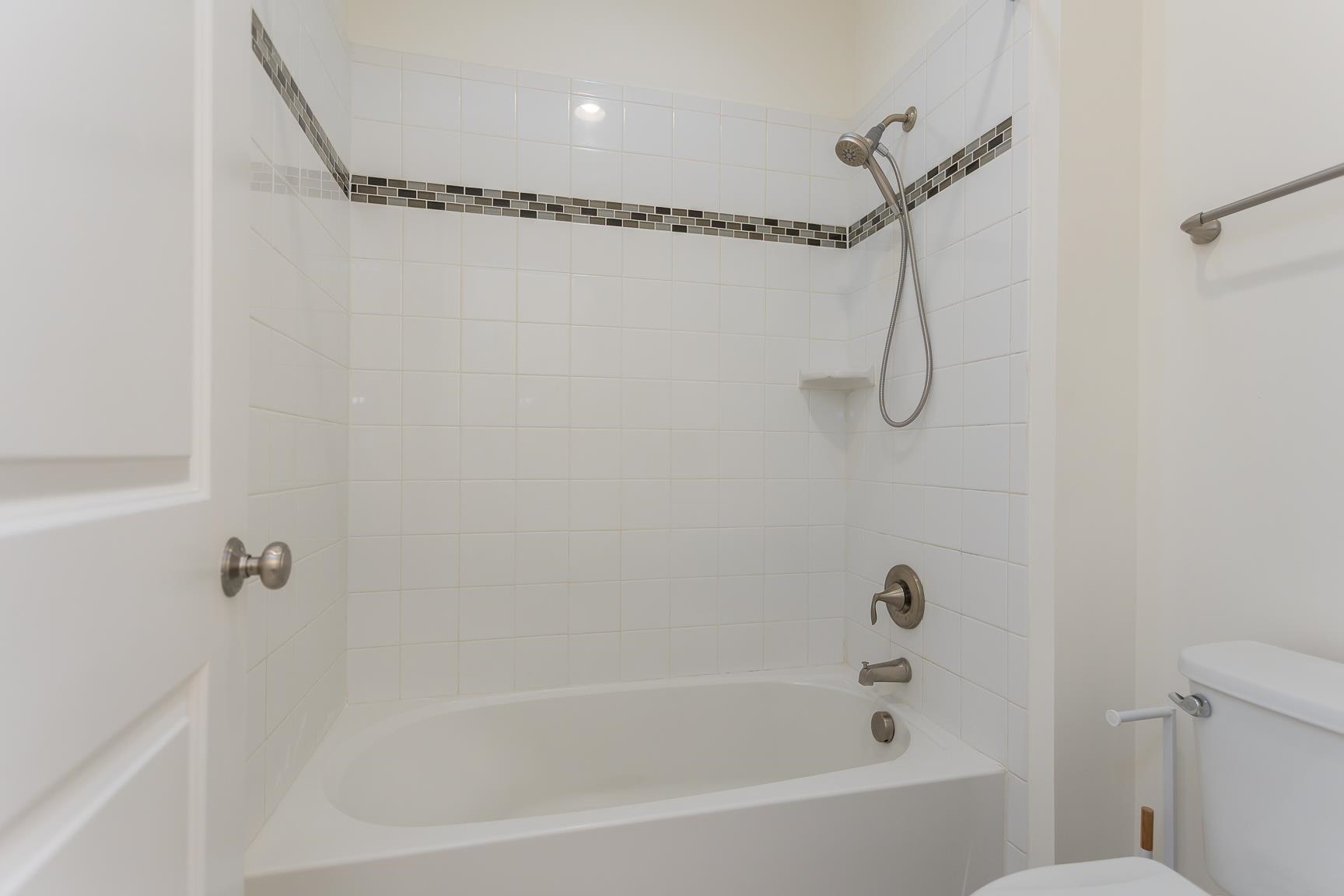 3267 BATTERY PARK PL, ROCKINGHAM, Virginia 22801, 3 Bedrooms Bedrooms, ,2 BathroomsBathrooms,Residential,3267 BATTERY PARK PL,666077 MLS # 666077