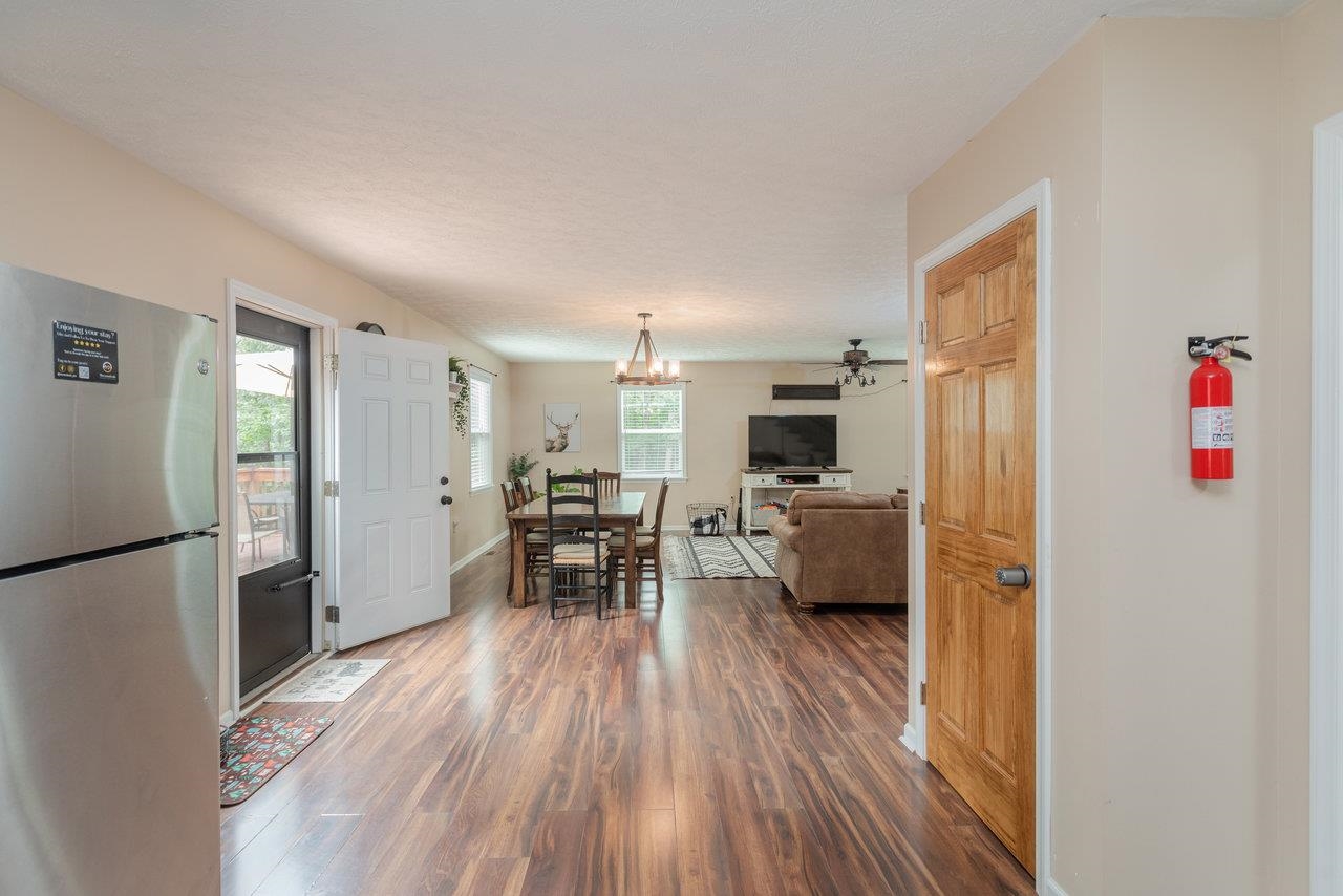159 PARK VIEW LN, SHENANDOAH, Virginia 22849, 3 Bedrooms Bedrooms, ,2 BathroomsBathrooms,Residential,159 PARK VIEW LN,666082 MLS # 666082