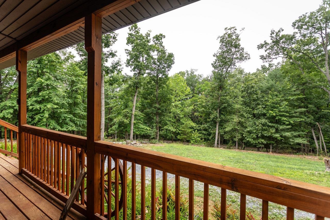 159 PARK VIEW LN, SHENANDOAH, Virginia 22849, 3 Bedrooms Bedrooms, ,2 BathroomsBathrooms,Residential,159 PARK VIEW LN,666082 MLS # 666082