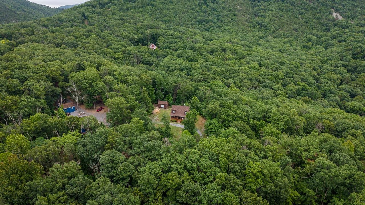 159 PARK VIEW LN, SHENANDOAH, Virginia 22849, 3 Bedrooms Bedrooms, ,2 BathroomsBathrooms,Residential,159 PARK VIEW LN,666082 MLS # 666082