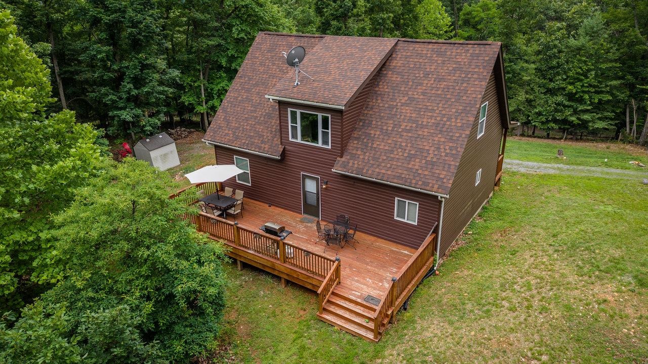 159 PARK VIEW LN, SHENANDOAH, Virginia 22849, 3 Bedrooms Bedrooms, ,2 BathroomsBathrooms,Residential,159 PARK VIEW LN,666082 MLS # 666082