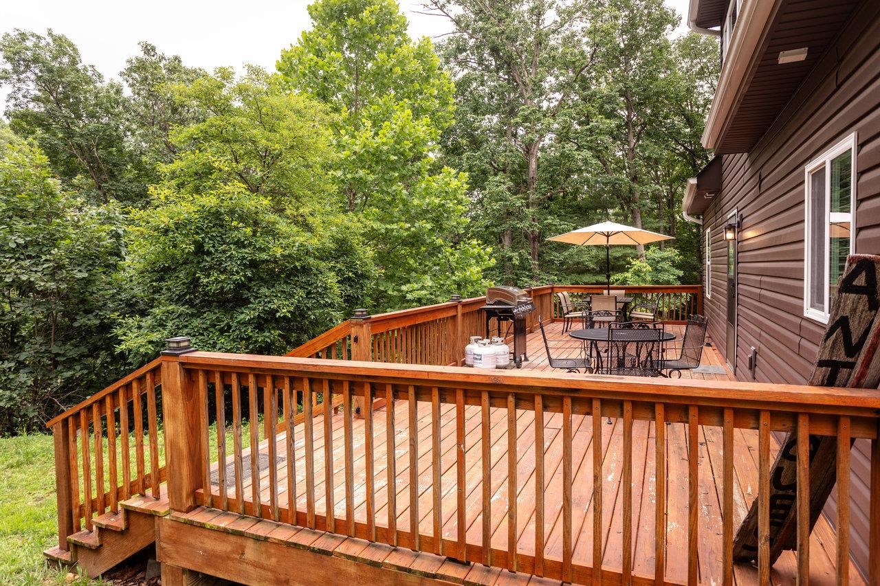 159 PARK VIEW LN, SHENANDOAH, Virginia 22849, 3 Bedrooms Bedrooms, ,2 BathroomsBathrooms,Residential,159 PARK VIEW LN,666082 MLS # 666082