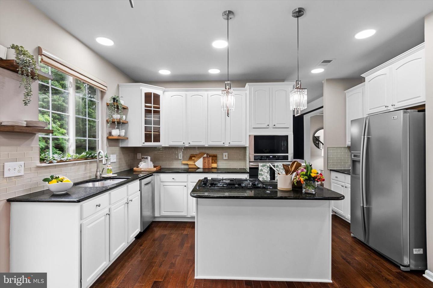 15737 MARBURY HEIGHTS WAY, DUMFRIES, Virginia 22025, 4 Bedrooms Bedrooms, ,3 BathroomsBathrooms,Residential,For sale,15737 MARBURY HEIGHTS WAY,VAPW2095714 MLS # VAPW2095714