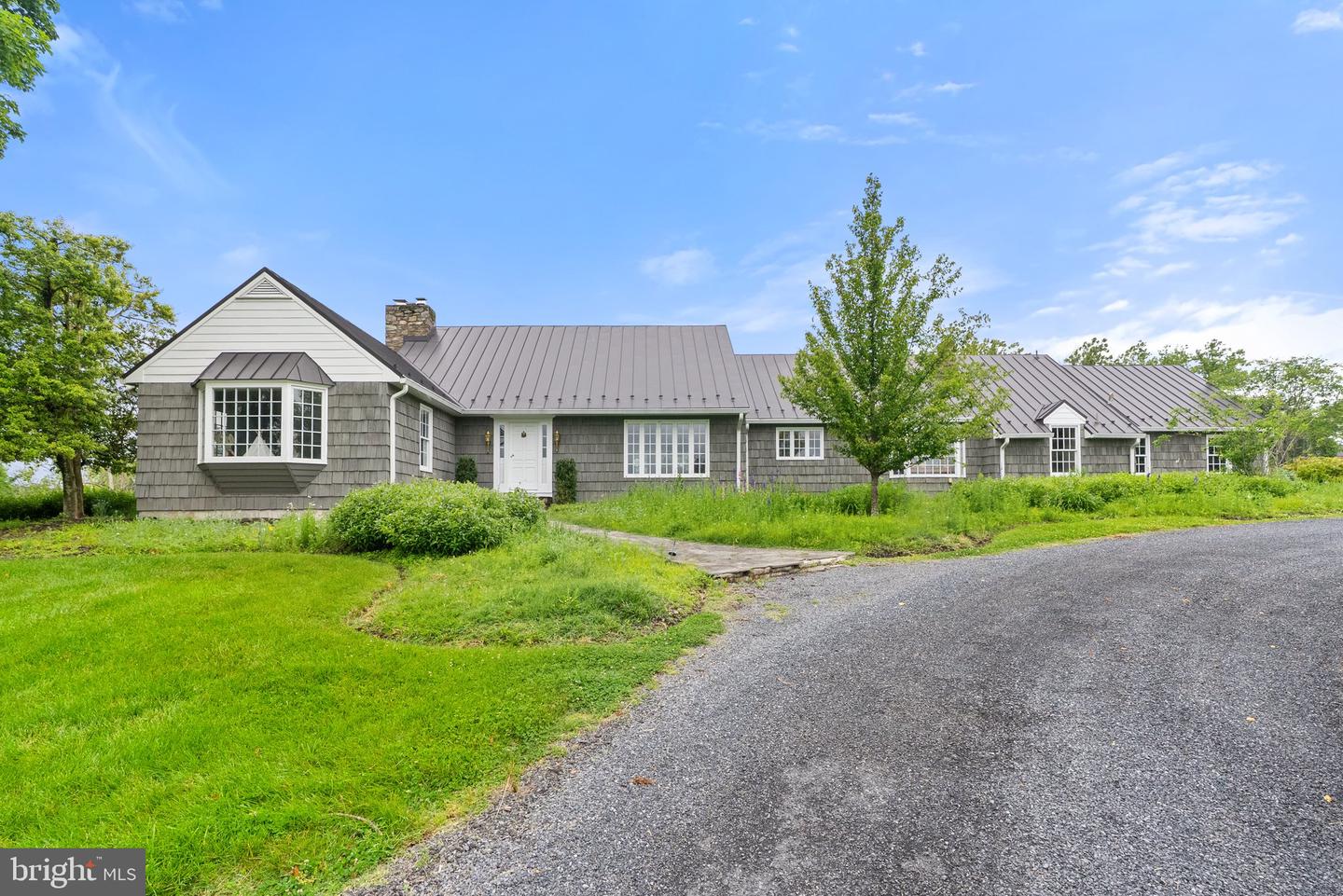 22693 ST LOUIS RD, MIDDLEBURG, Virginia 20117, 3 Bedrooms Bedrooms, ,3 BathroomsBathrooms,Residential,For sale,22693 ST LOUIS RD,VALO2098200 MLS # VALO2098200