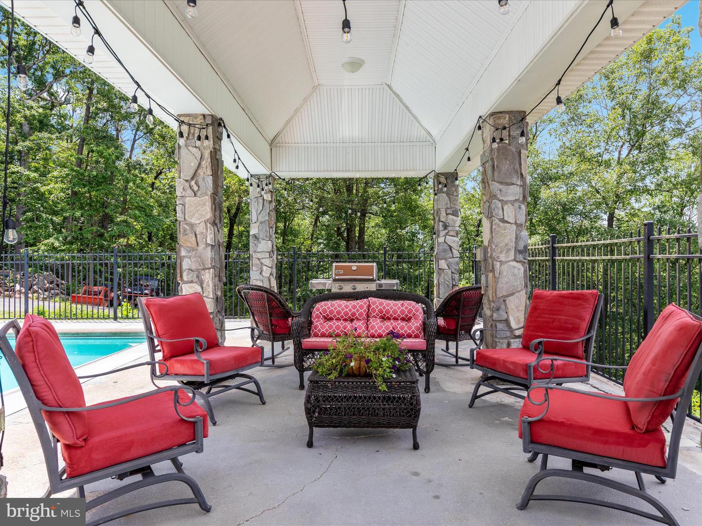 400 DEER RUN CIR, FRONT ROYAL, Virginia 22630, 4 Bedrooms Bedrooms, ,3 BathroomsBathrooms,Residential,For sale,400 DEER RUN CIR,VAWR2011476 MLS # VAWR2011476
