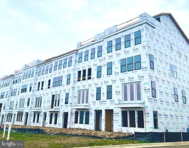 20877 MURRY FALLS TERRACE, ASHBURN, Virginia 20147, 3 Bedrooms Bedrooms, ,2 BathroomsBathrooms,Residential,For sale,20877 MURRY FALLS TERRACE,VALO2099786 MLS # VALO2099786