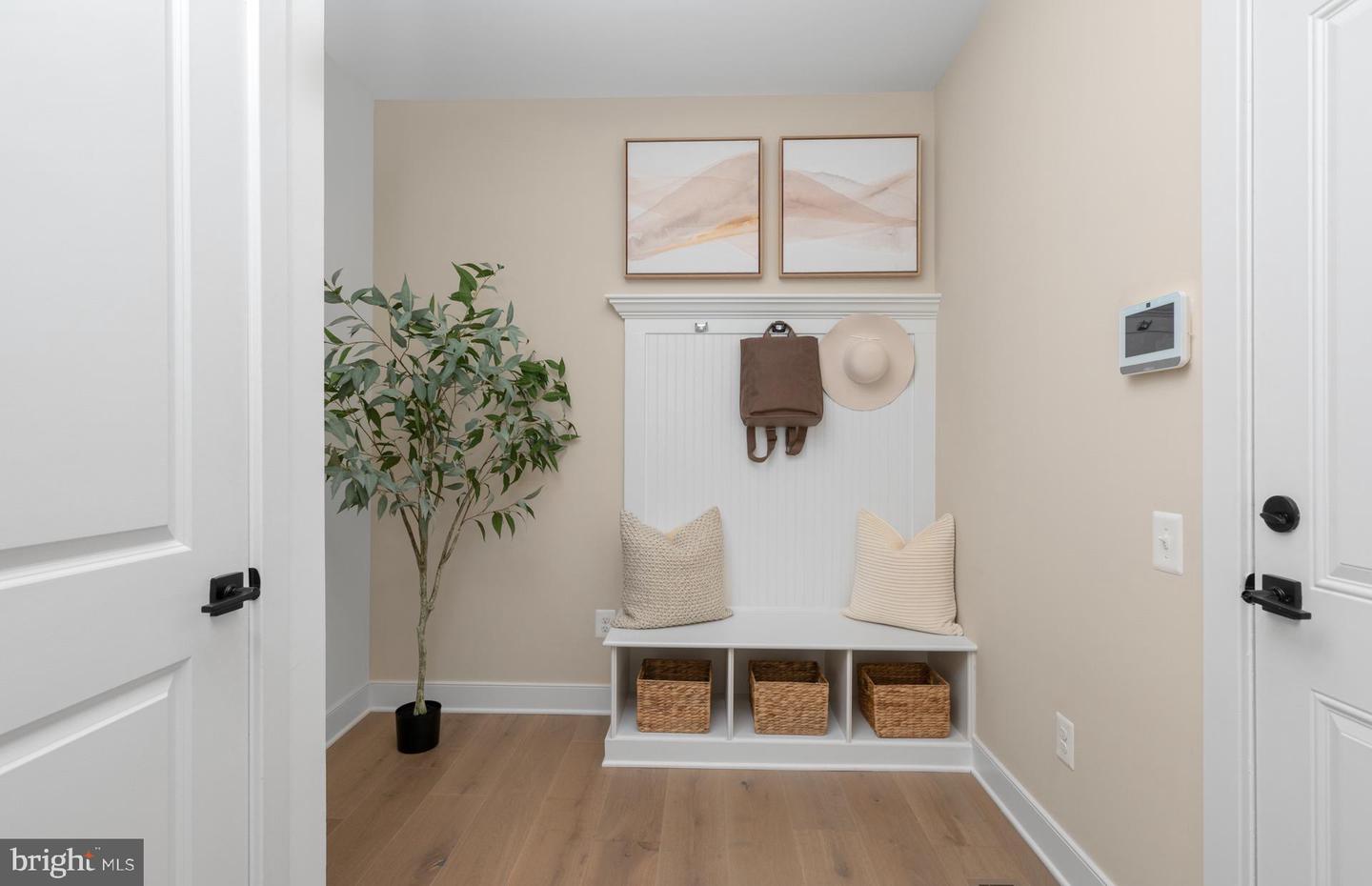 18445 SUGAR SNAP CIR, LEESBURG, Virginia 20176, 5 Bedrooms Bedrooms, ,5 BathroomsBathrooms,Residential,For sale,18445 SUGAR SNAP CIR,VALO2099794 MLS # VALO2099794