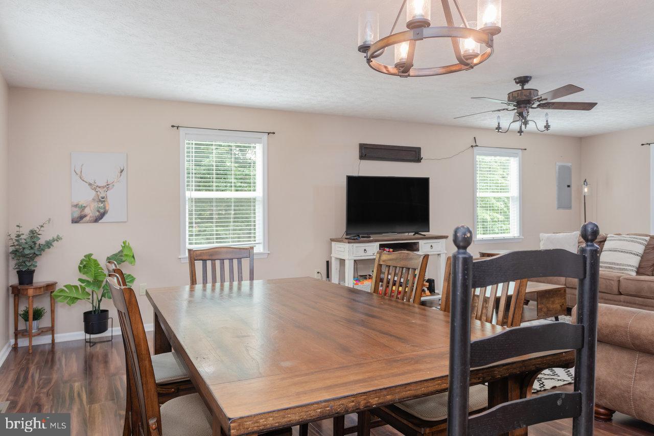 159 PARK VIEW LN, SHENANDOAH, Virginia 22849, 3 Bedrooms Bedrooms, ,2 BathroomsBathrooms,Residential,For sale,159 PARK VIEW LN,VAPA2005034 MLS # VAPA2005034