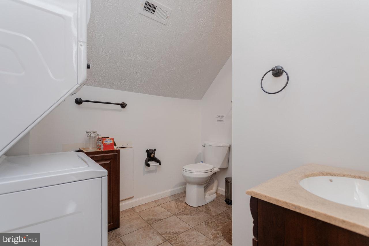 159 PARK VIEW LN, SHENANDOAH, Virginia 22849, 3 Bedrooms Bedrooms, ,2 BathroomsBathrooms,Residential,For sale,159 PARK VIEW LN,VAPA2005034 MLS # VAPA2005034