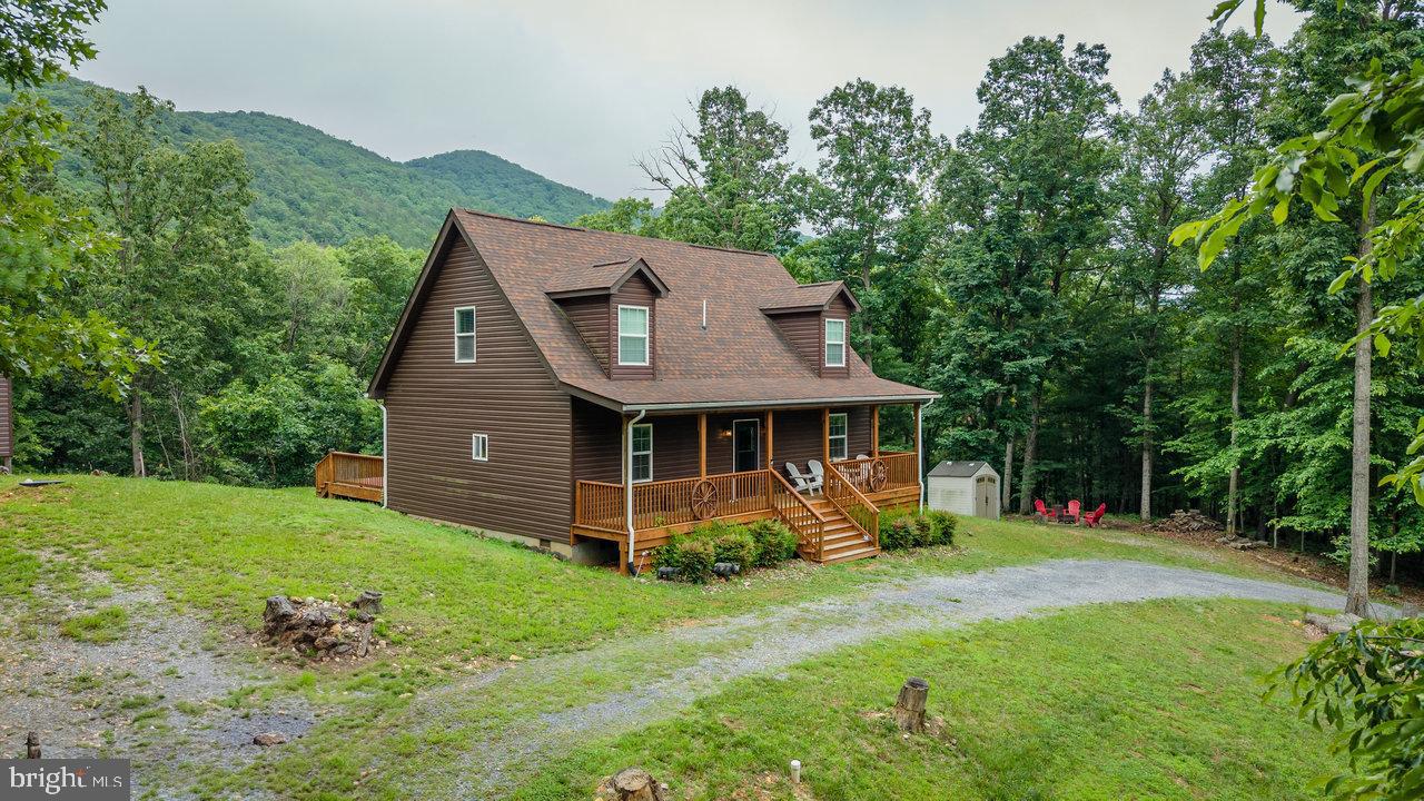 159 PARK VIEW LN, SHENANDOAH, Virginia 22849, 3 Bedrooms Bedrooms, ,2 BathroomsBathrooms,Residential,For sale,159 PARK VIEW LN,VAPA2005034 MLS # VAPA2005034